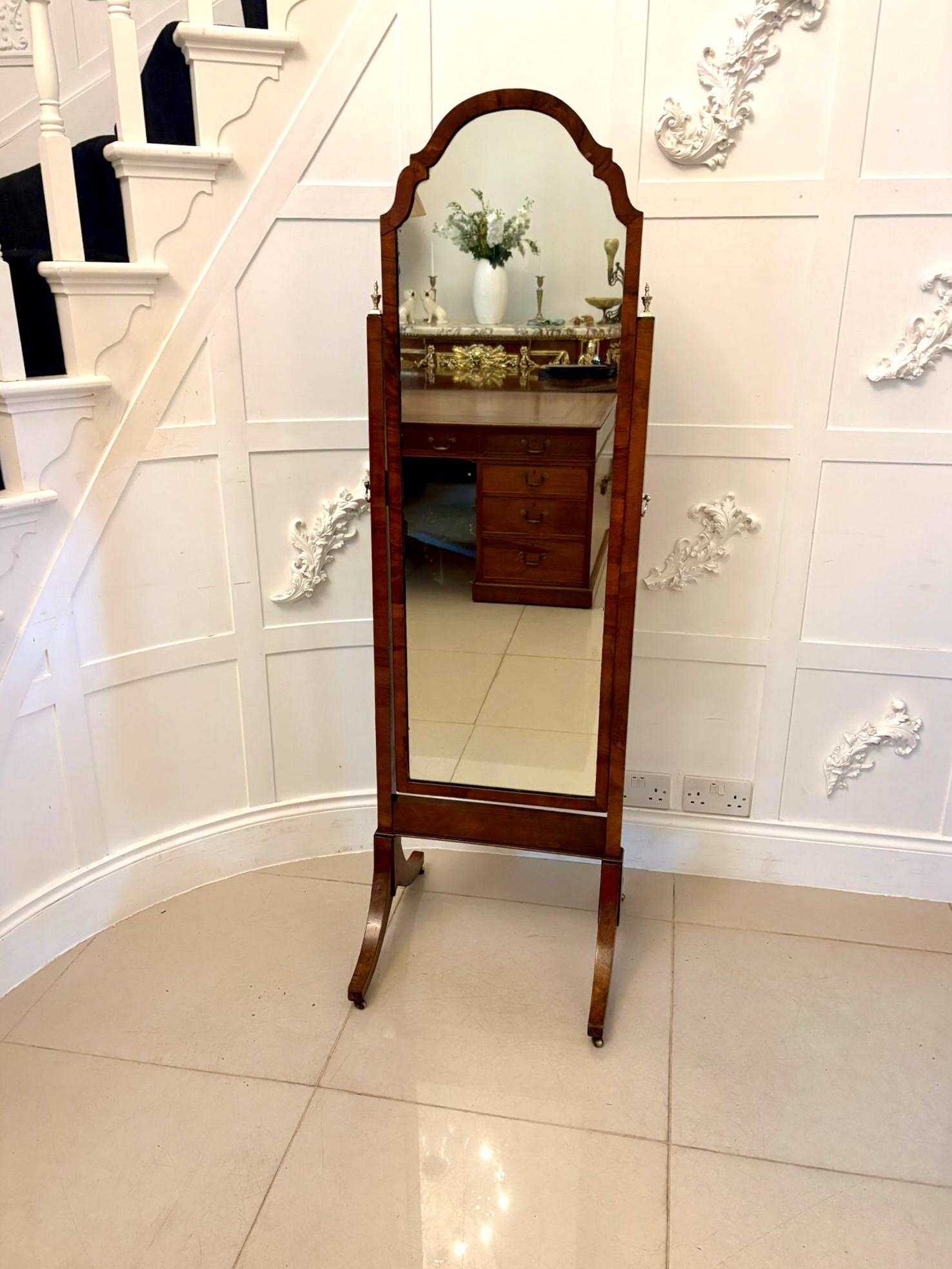 Fine Quality Antique Walnut Cheval Mirror In Good Condition For Sale In Suffolk, GB