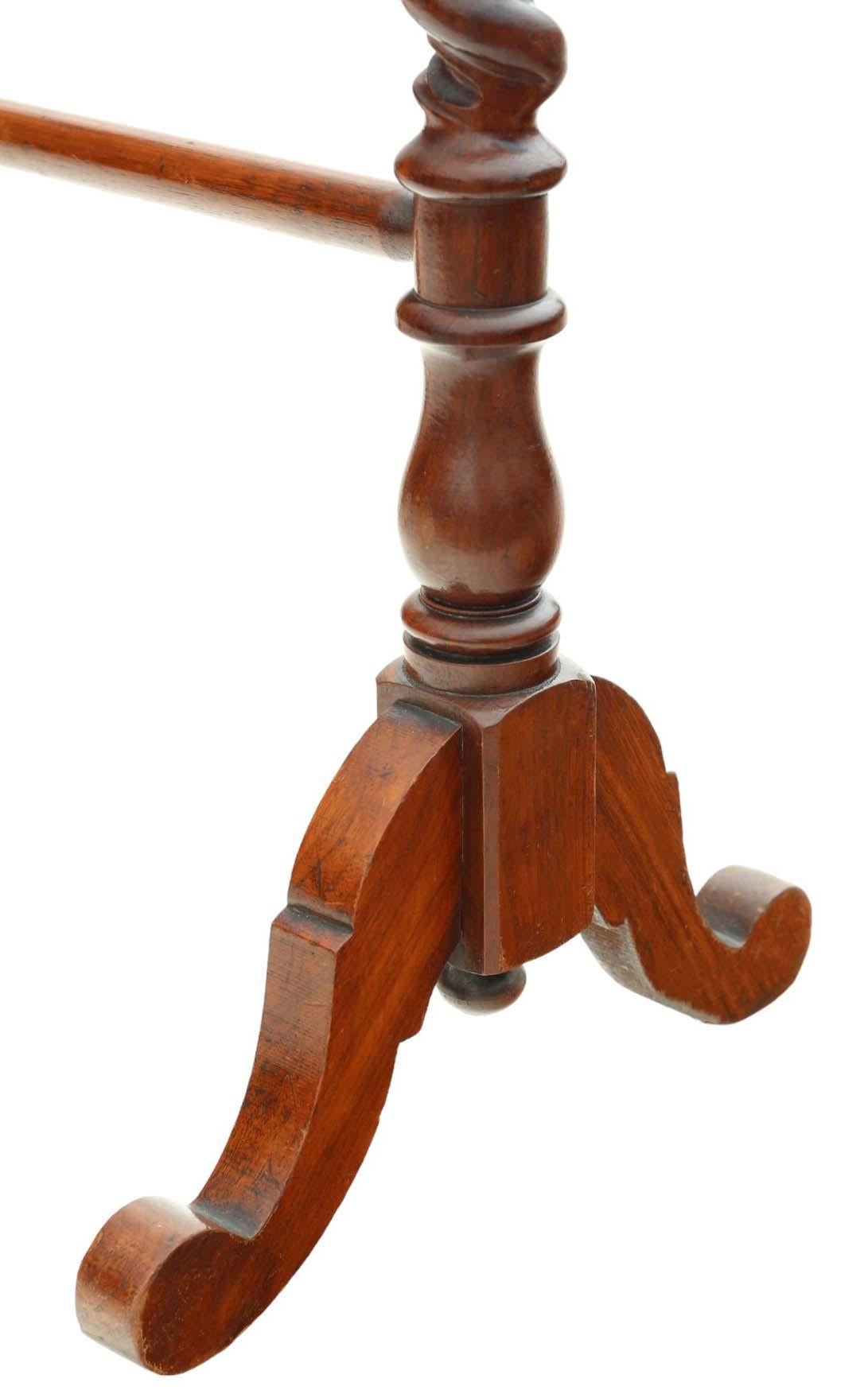 Fine Quality Antique Walnut Twist Victorian Towel Rail Stand - 19th Century 1