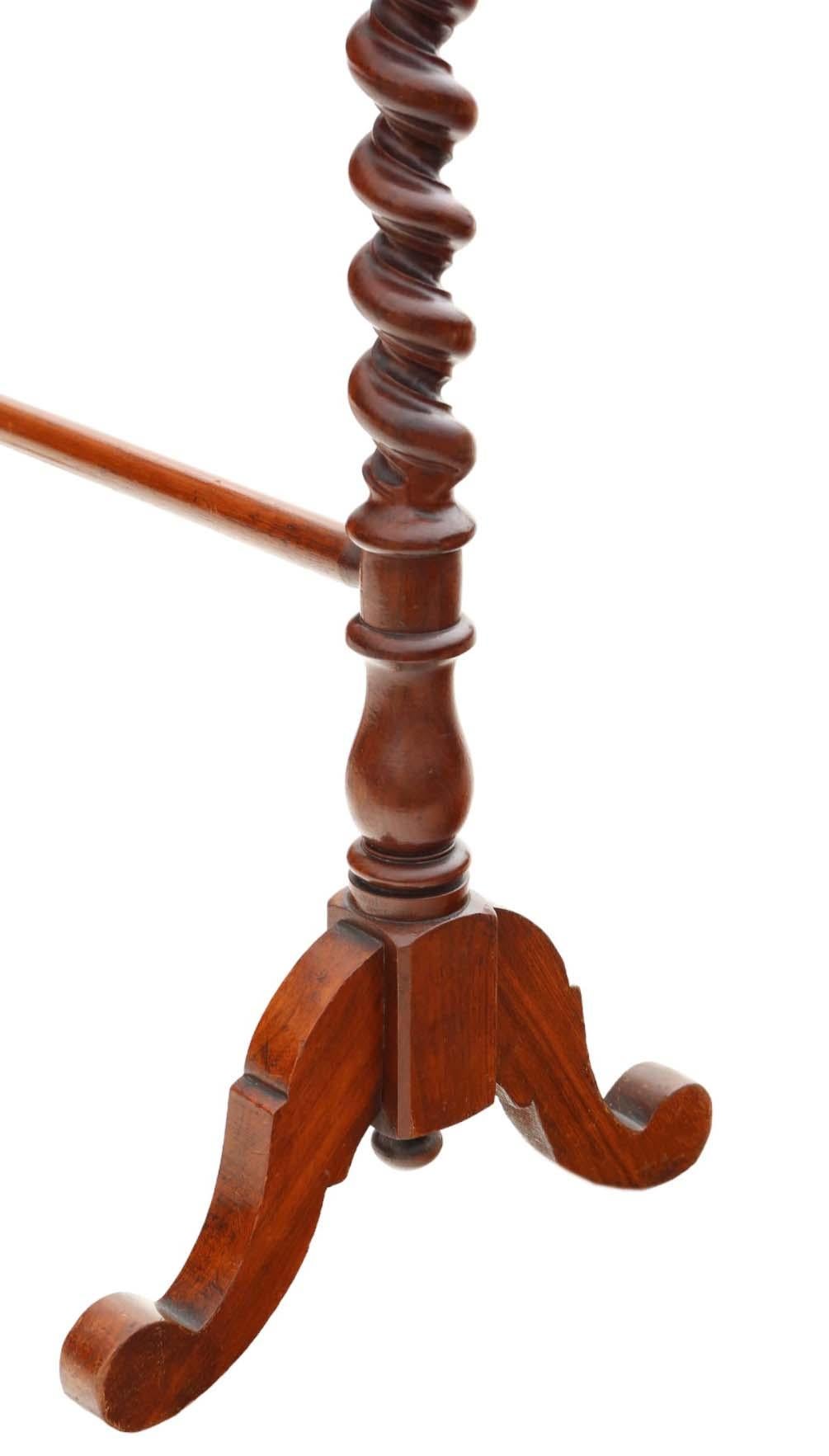 Fine Quality Antique Walnut Twist Victorian Towel Rail Stand - 19th Century 2