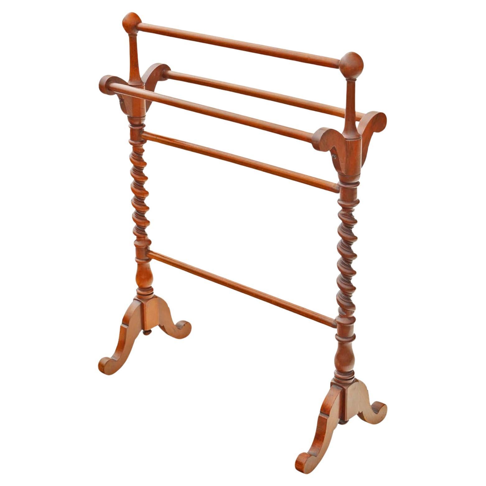 Fine Quality Antique Walnut Twist Victorian Towel Rail Stand - 19th Century