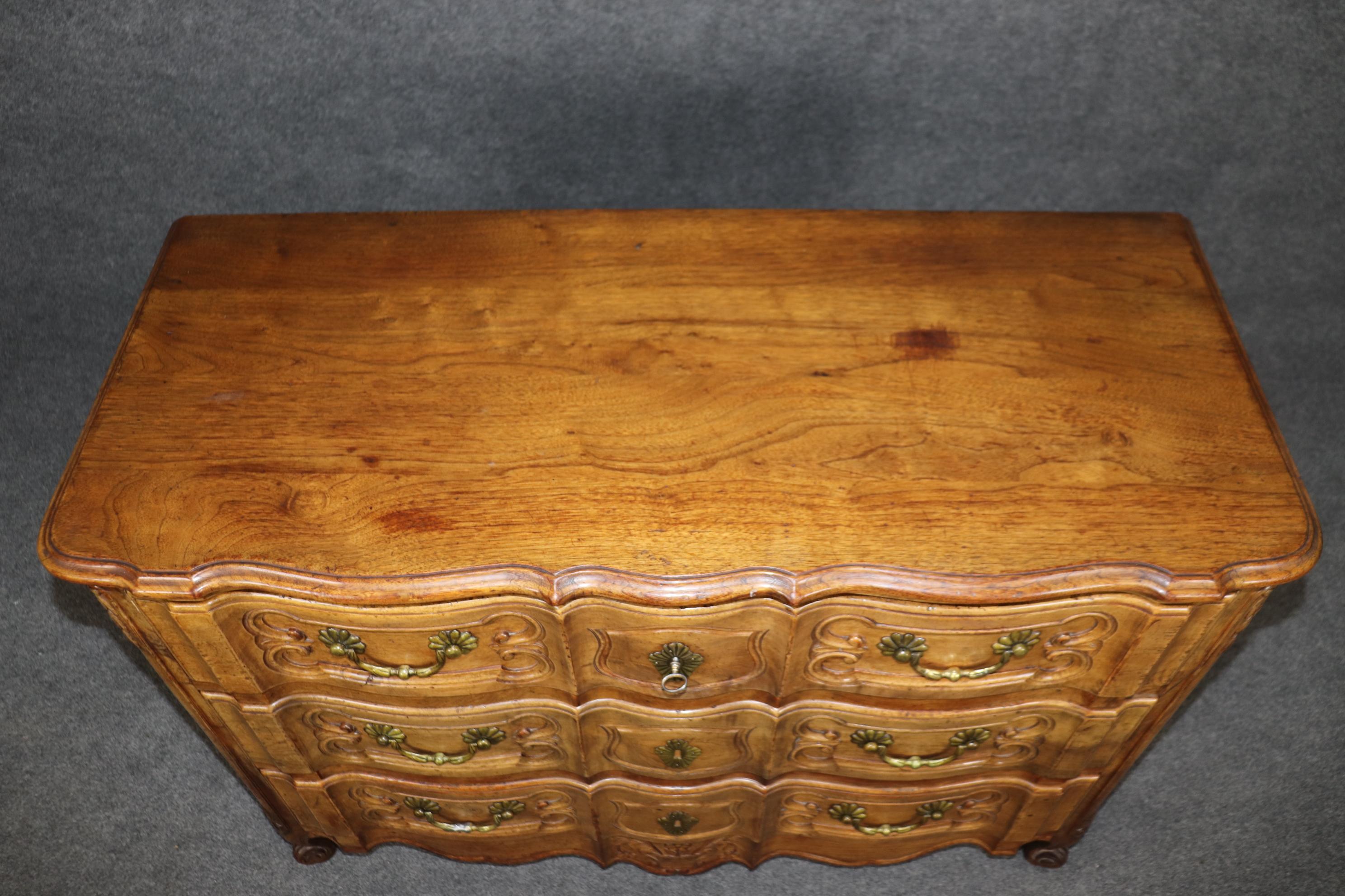 Fine Quality Auffray Attributed Country French Commode with Italian Paper Lining For Sale 6