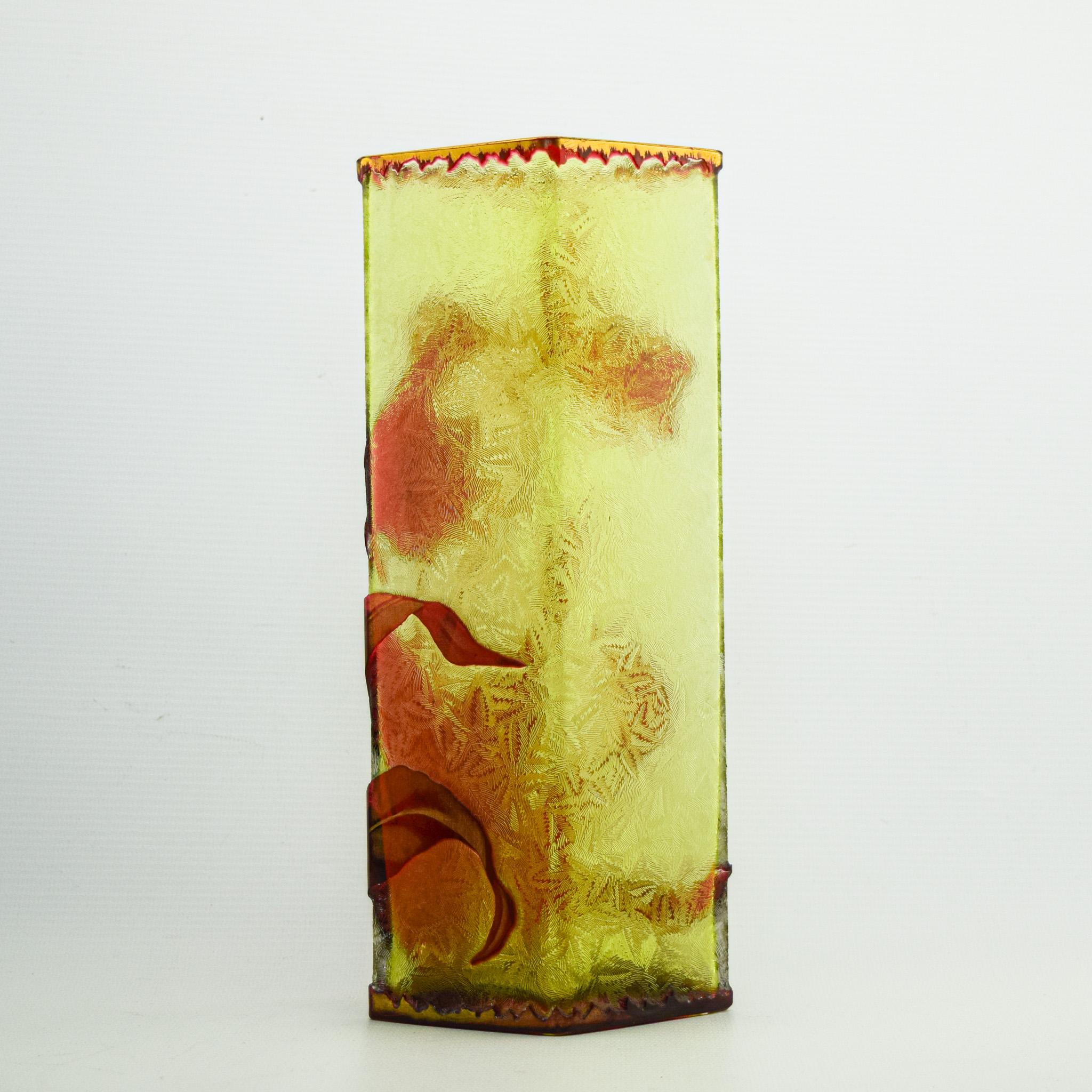 Intagliato Vaso in vetro Baccarat Cameo di alta qualità C1890 in vendita