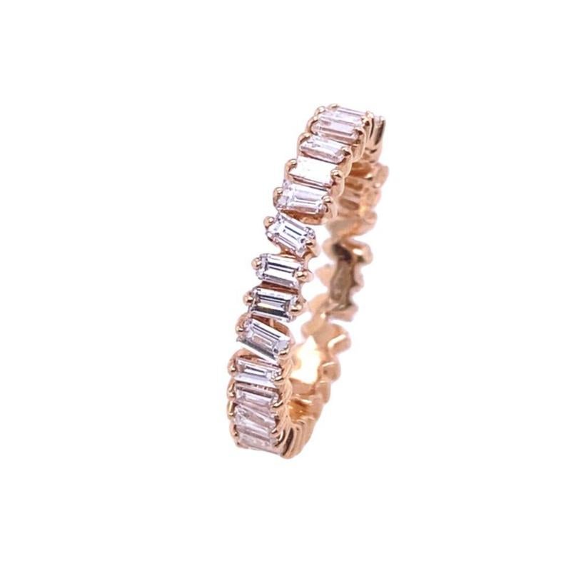 Fine Quality 18ct Rose Gold Baguette Full Eternity Ring, 1.18ct of Diamonds

Total Diamond Weight: 1.18ct
Diamond Colour: G/H
Diamond Clarity: VS
Band Width: 3.4mm
Total Weight: 2.1g
Finger Size: K
SMS2101