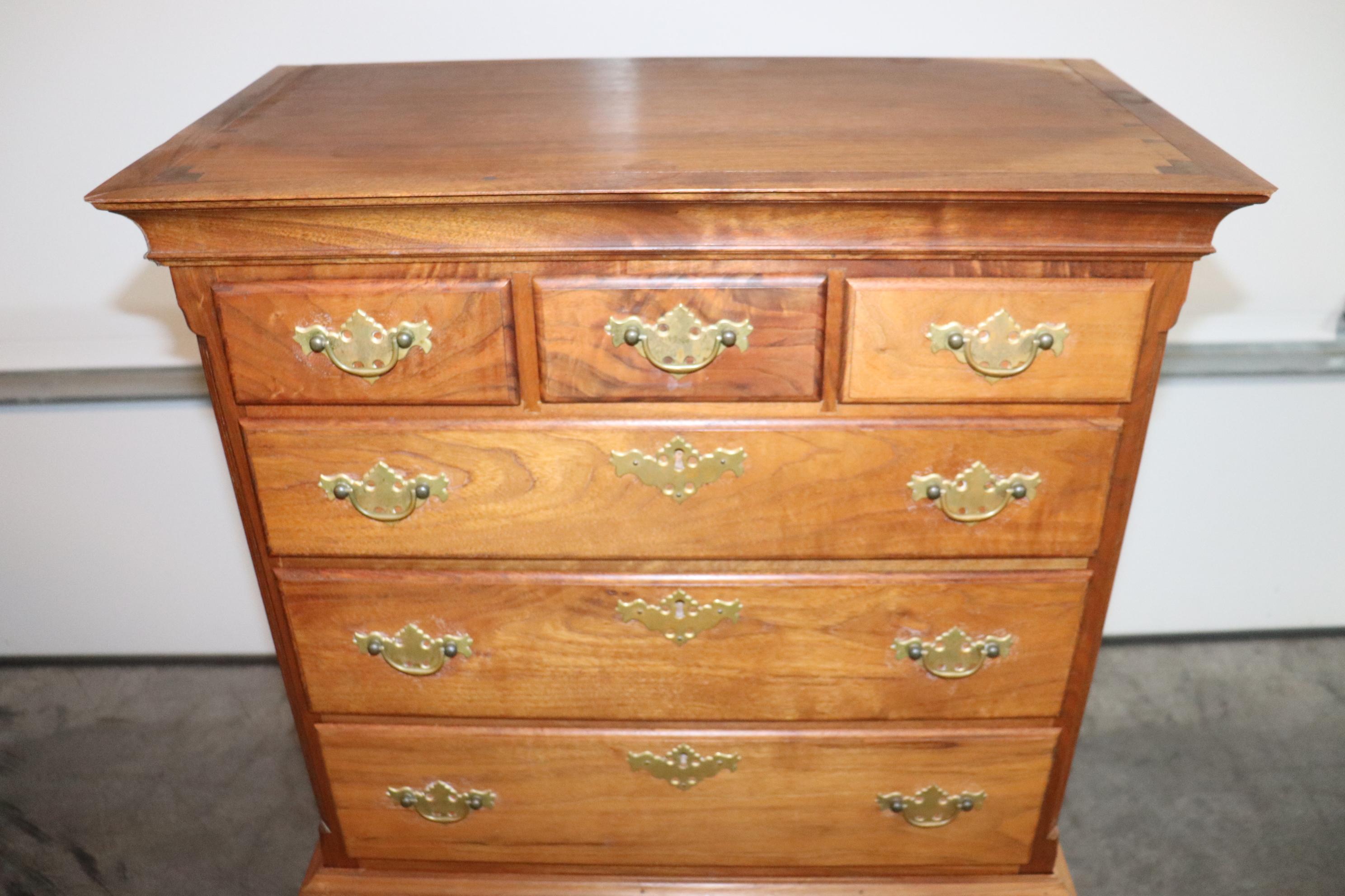 Early 20th Century Fine Quality Bench-Made Sold Walnut Trifid Foot Georgian Dresser For Sale