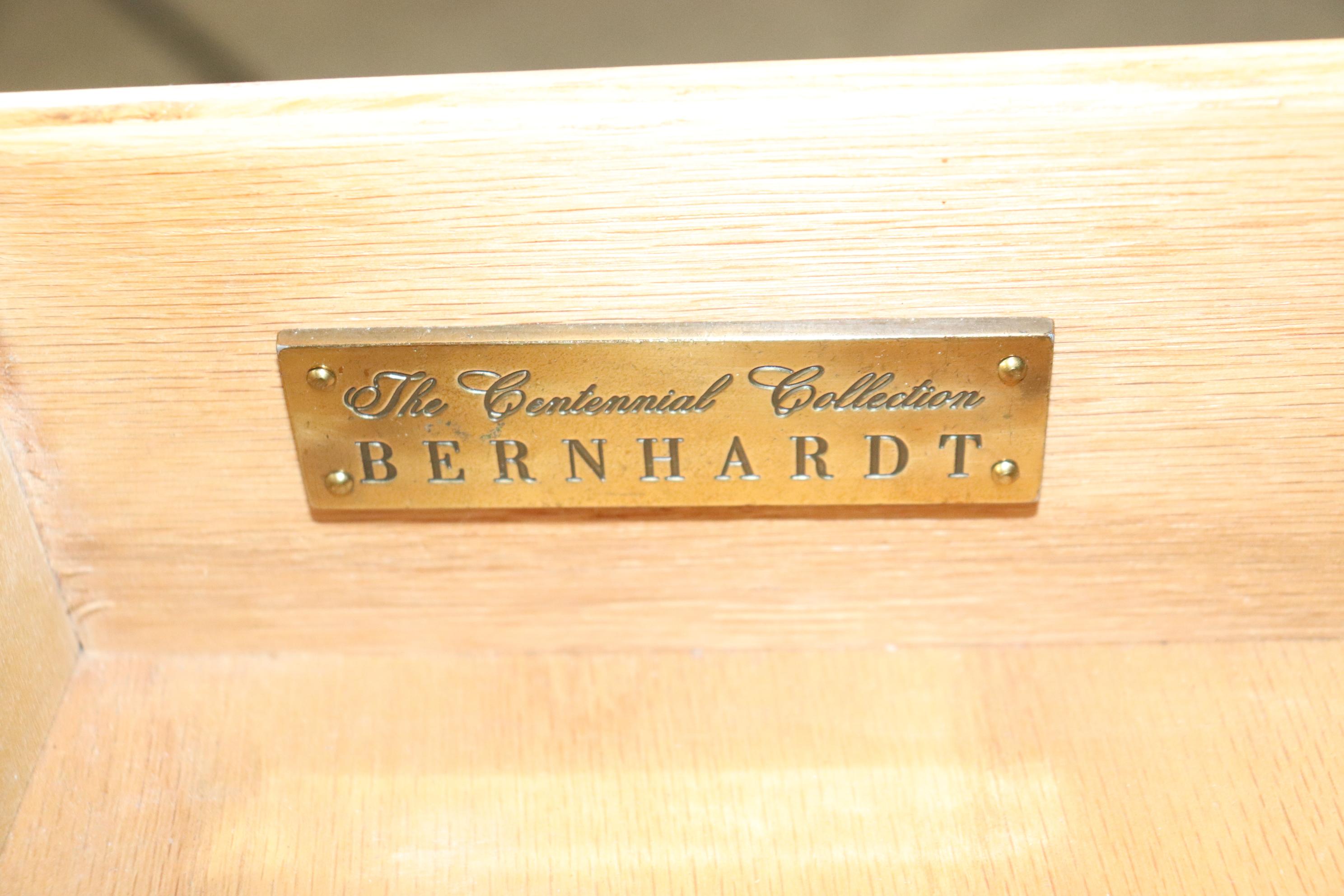 Fine Quality Bernhardt Flame Mahogany Chippendale Lowboy Buffet Sideboard In Good Condition In Swedesboro, NJ