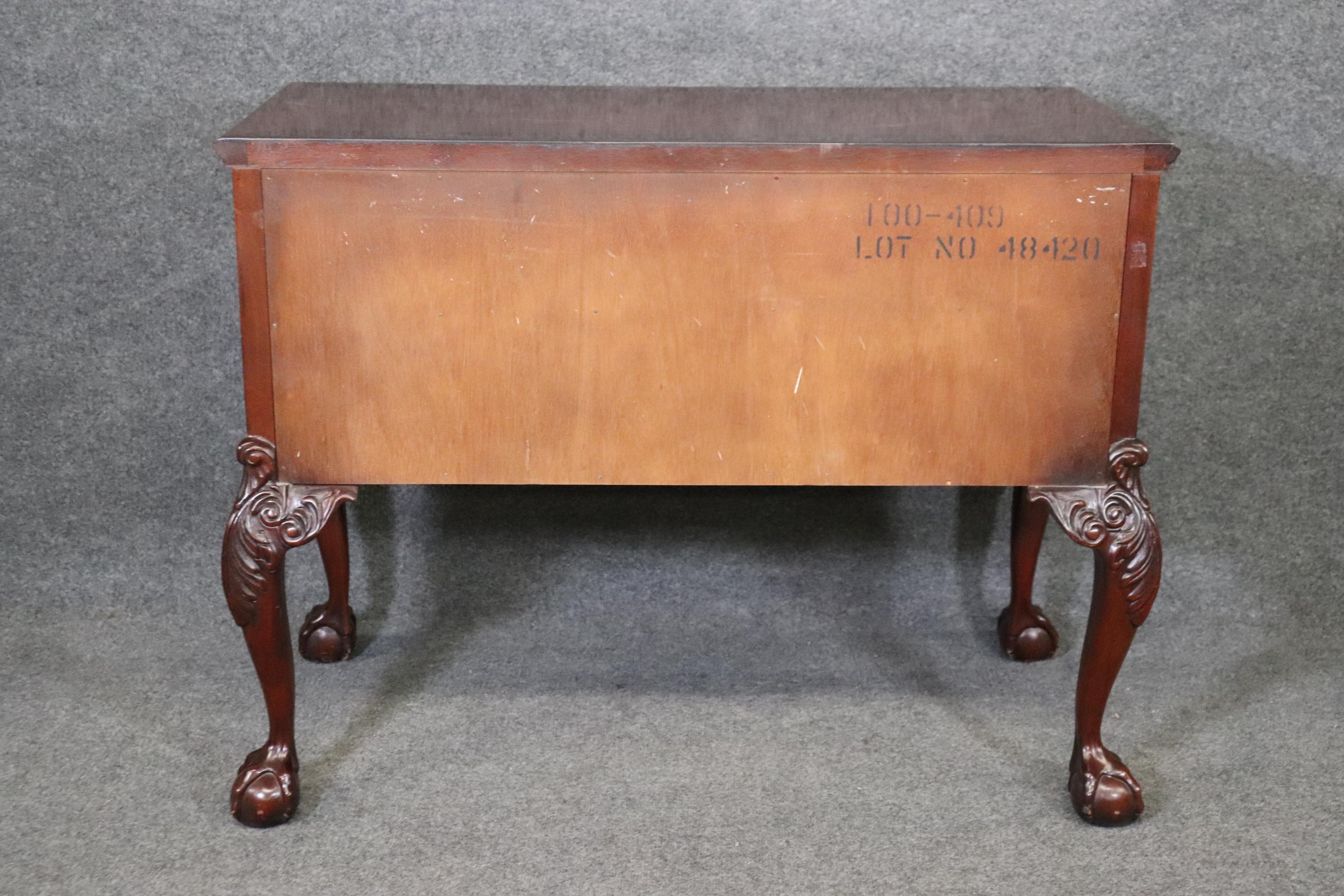 Brass Fine Quality Bernhardt Flame Mahogany Chippendale Lowboy Buffet Sideboard