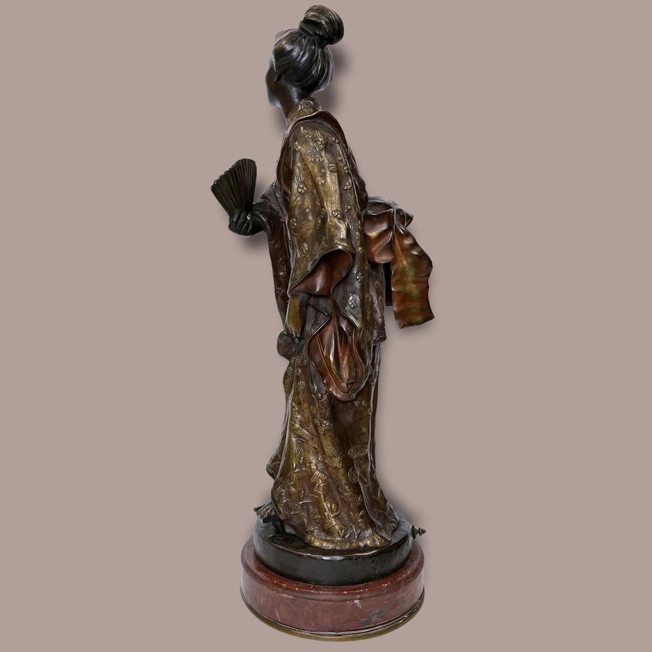 Fine Quality Bronze Statue of a Geisha in Kimono by G. Leroux In Distressed Condition In New York, NY