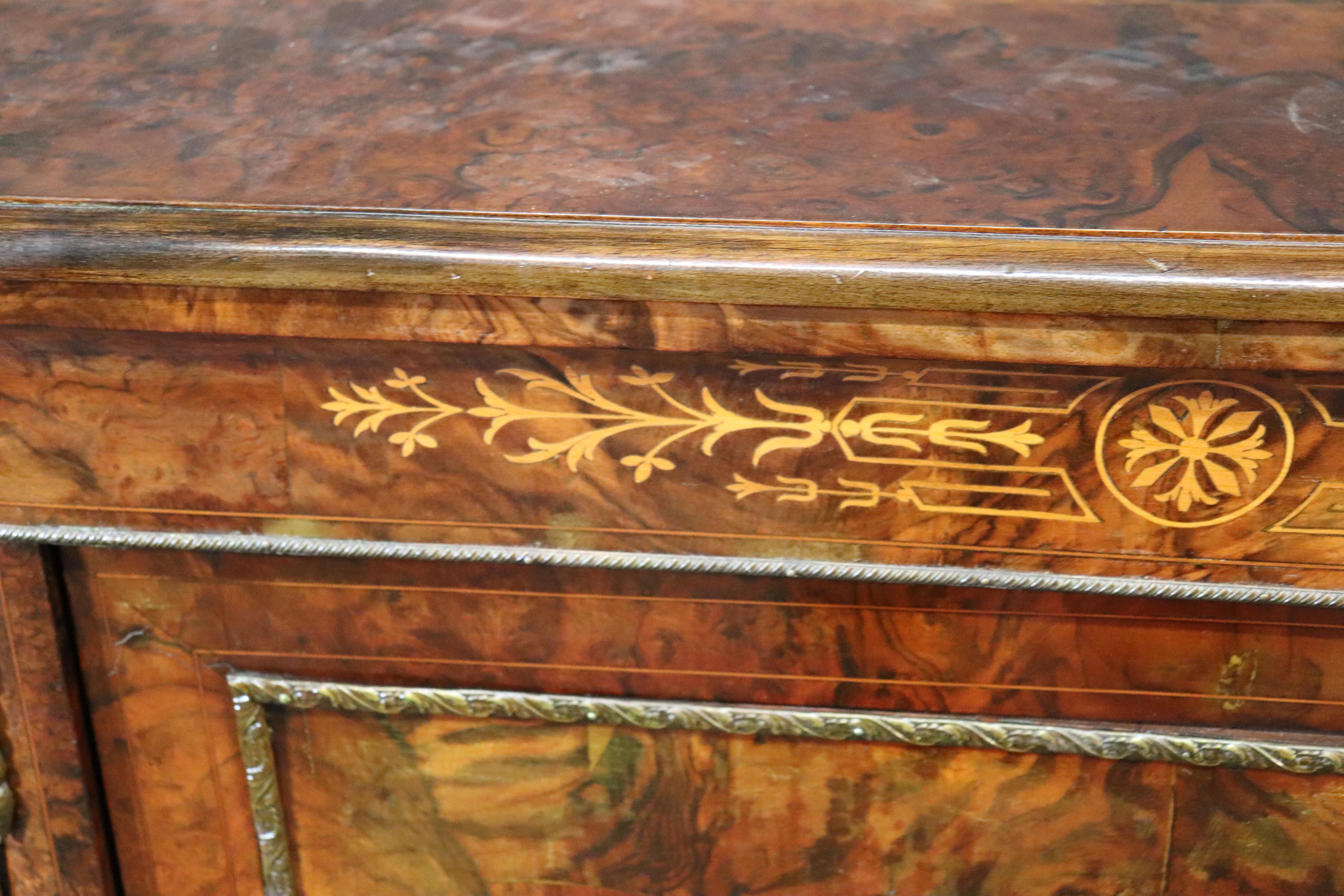 Fine Quality Burled Walnut Inlaid Vitrine Door Sideboard Buffet Credenza 1