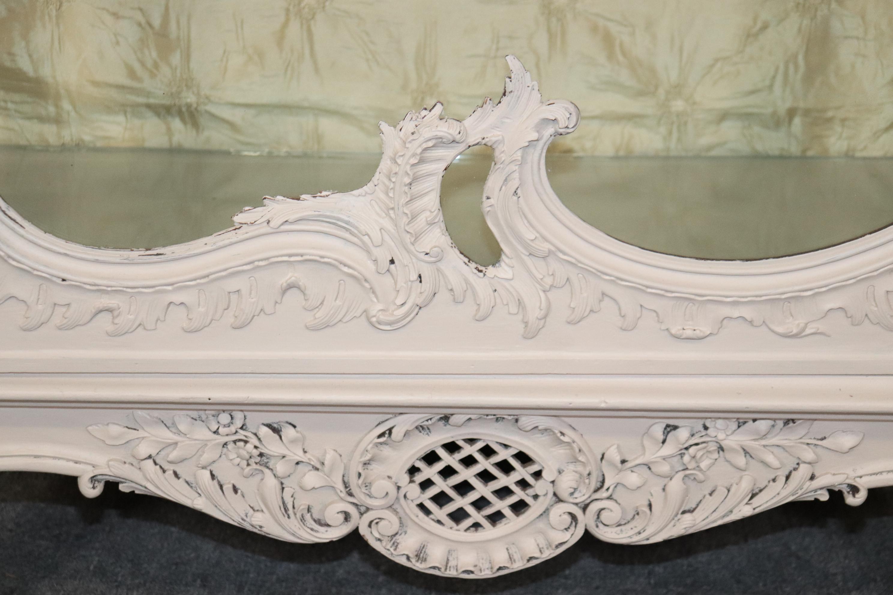 Fine Quality Carved French Louis XV Style Creme Painted Upholstered Vitrine 10