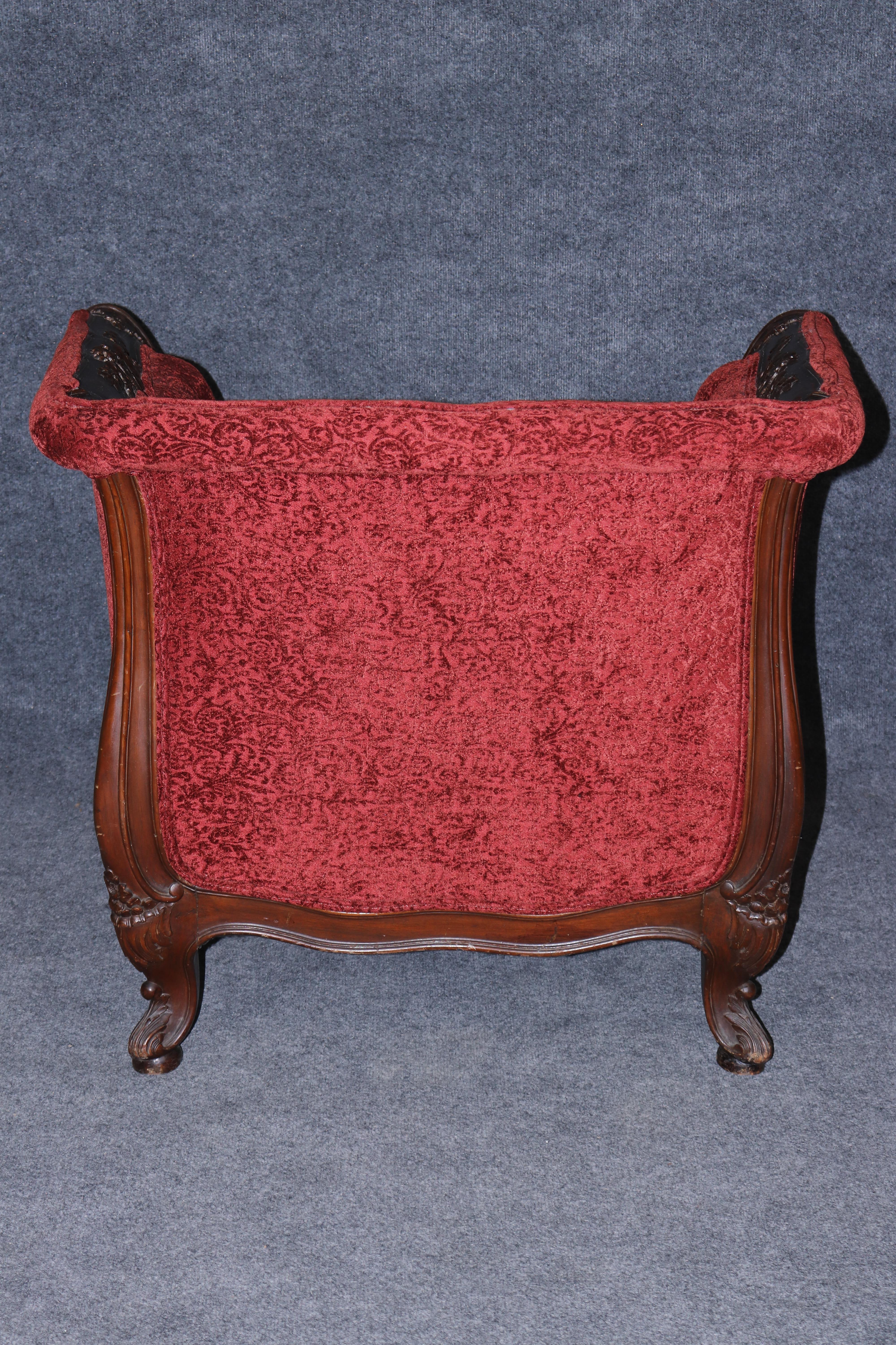 Fine Quality Carved French Louis XV Walnut Square Back Bergere Chair In Good Condition For Sale In Swedesboro, NJ