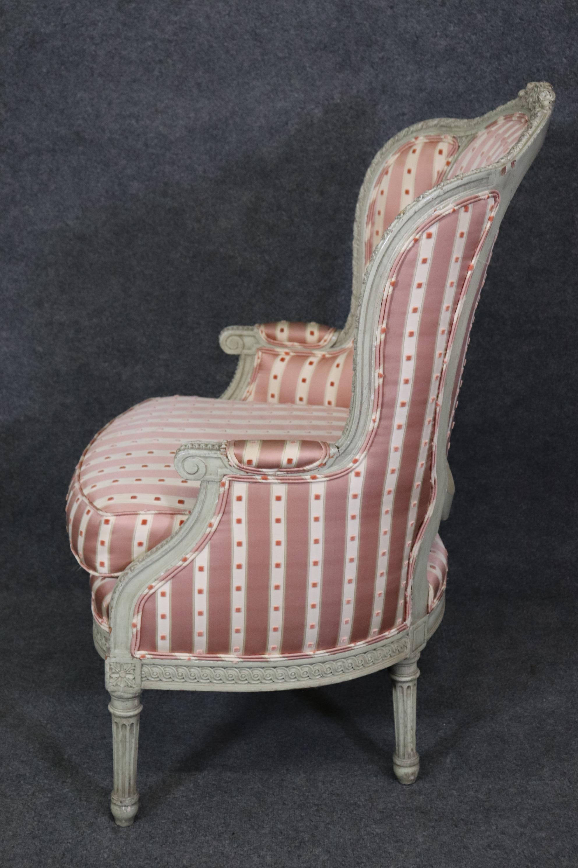 Fine Quality Carved French Louis XVI Maison Jansen Attributed Bergere Chair For Sale 3