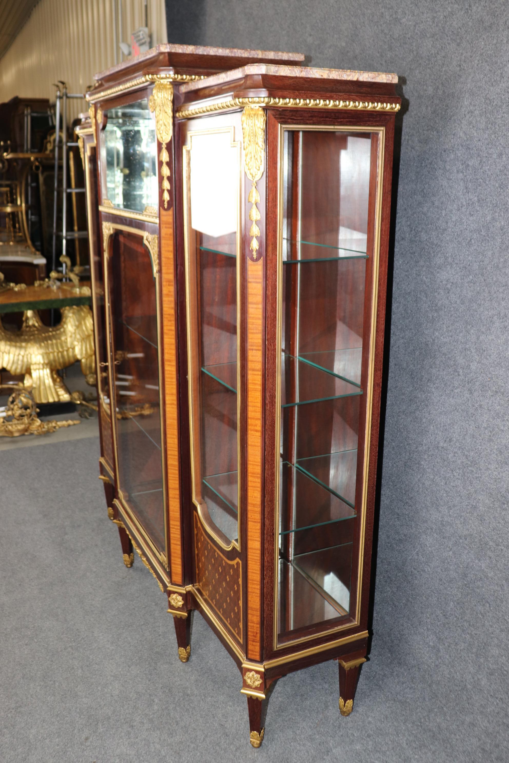 Fine Quality Charles Bernel of Paris Inlaid Dore' Bronze Marble Top Vitrine In Good Condition For Sale In Swedesboro, NJ
