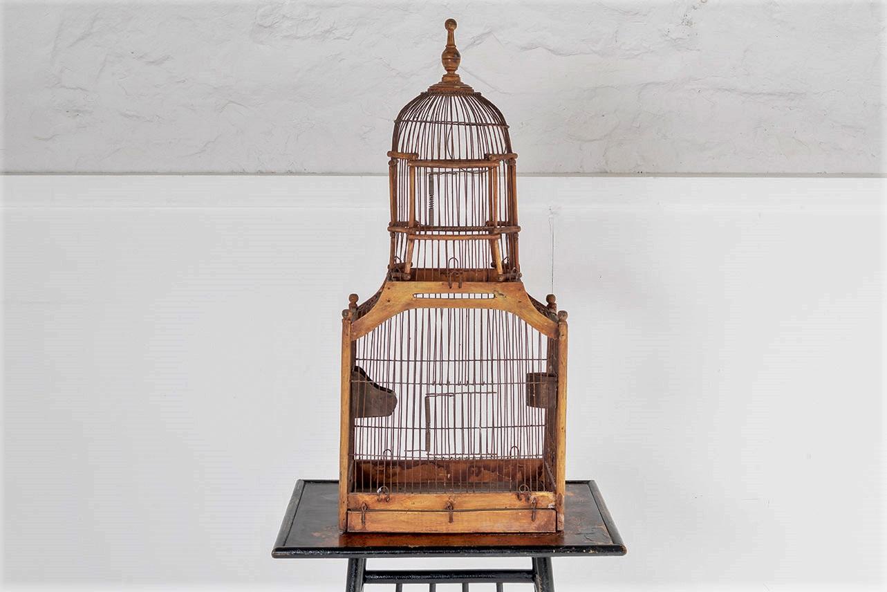 British Fine Quality Decorative Antique Wooden Wirework Dome Shaped Bird Cage