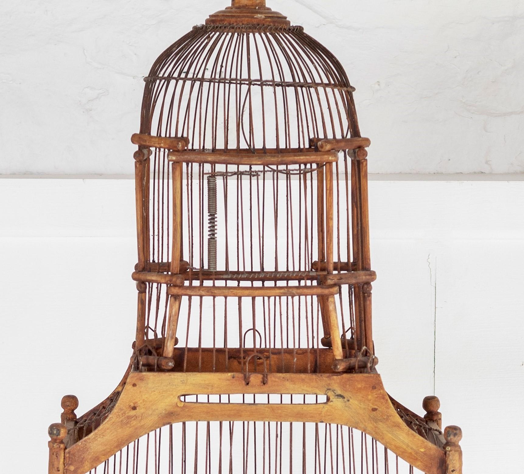 Fine Quality Decorative Antique Wooden Wirework Dome Shaped Bird Cage 2