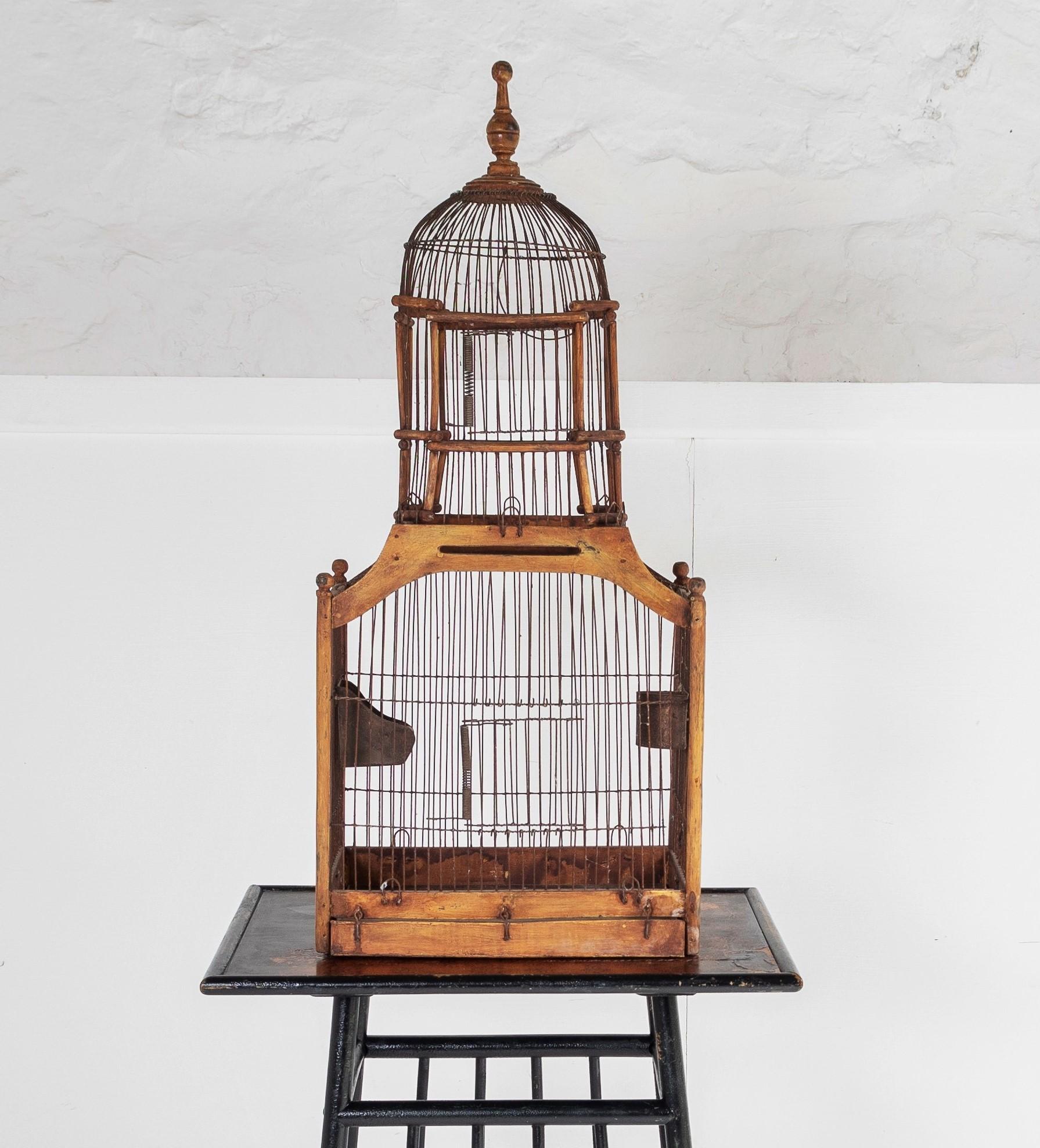 Fine Quality Decorative Antique Wooden Wirework Dome Shaped Bird Cage 3