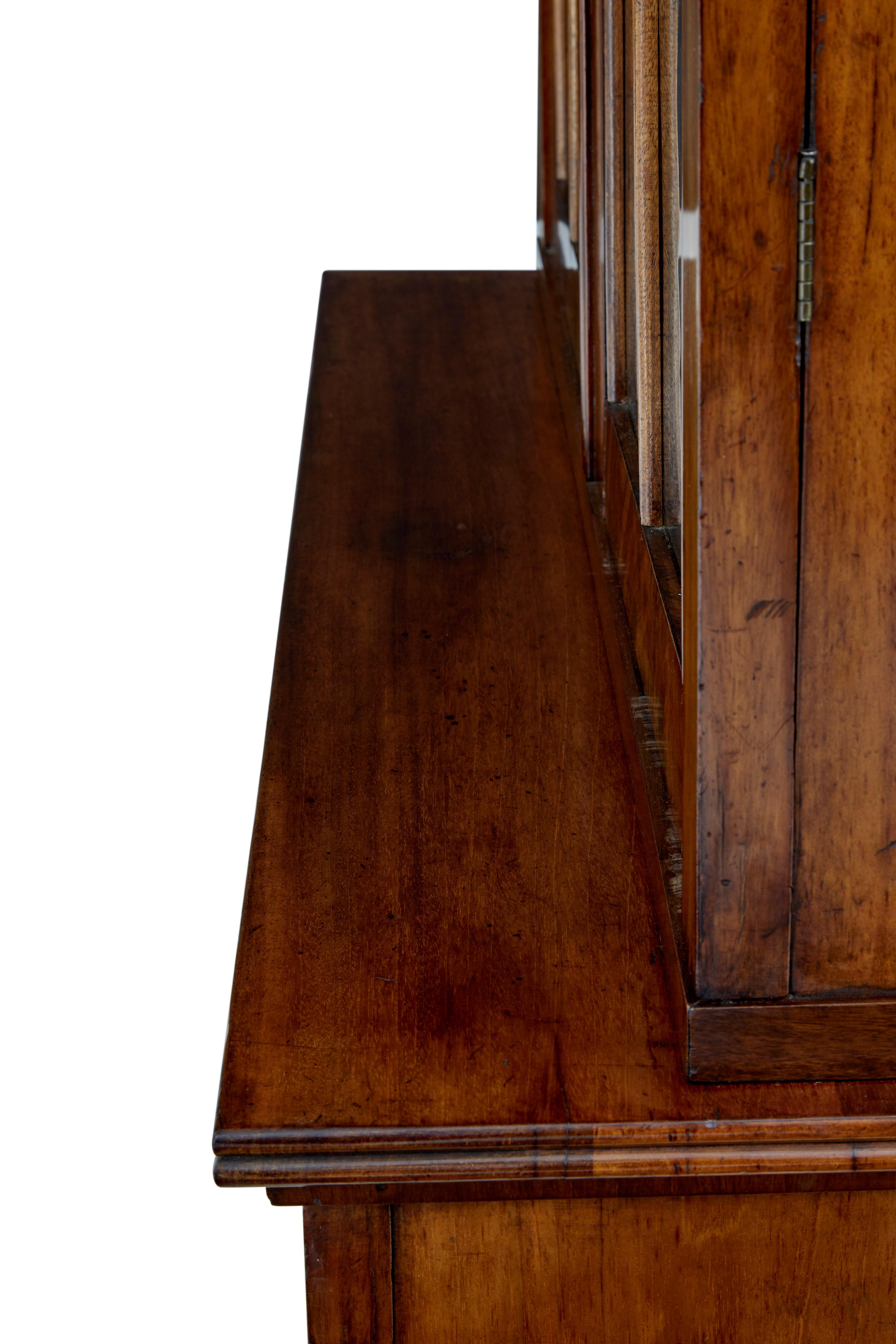 Fine Quality Early 19th Century Flame Mahogany Bookcase In Good Condition In Debenham, Suffolk