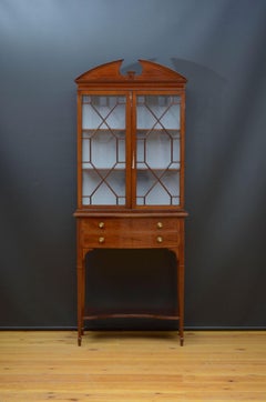 Fine Quality Edwardian Display Cabinet in Mahogany