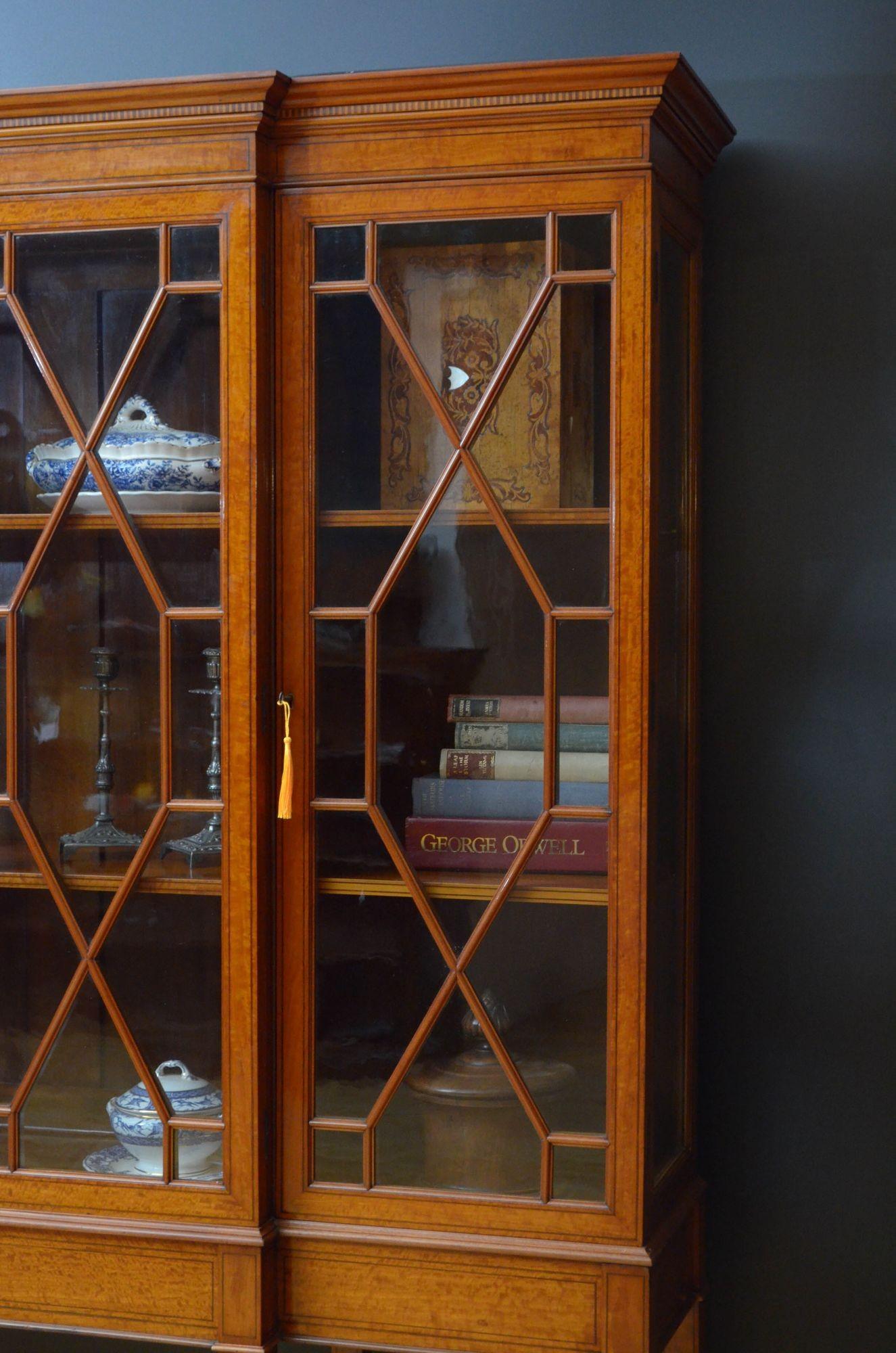 Fine Quality Edwardian Satinwood Cabinet Bookcase For Sale 10