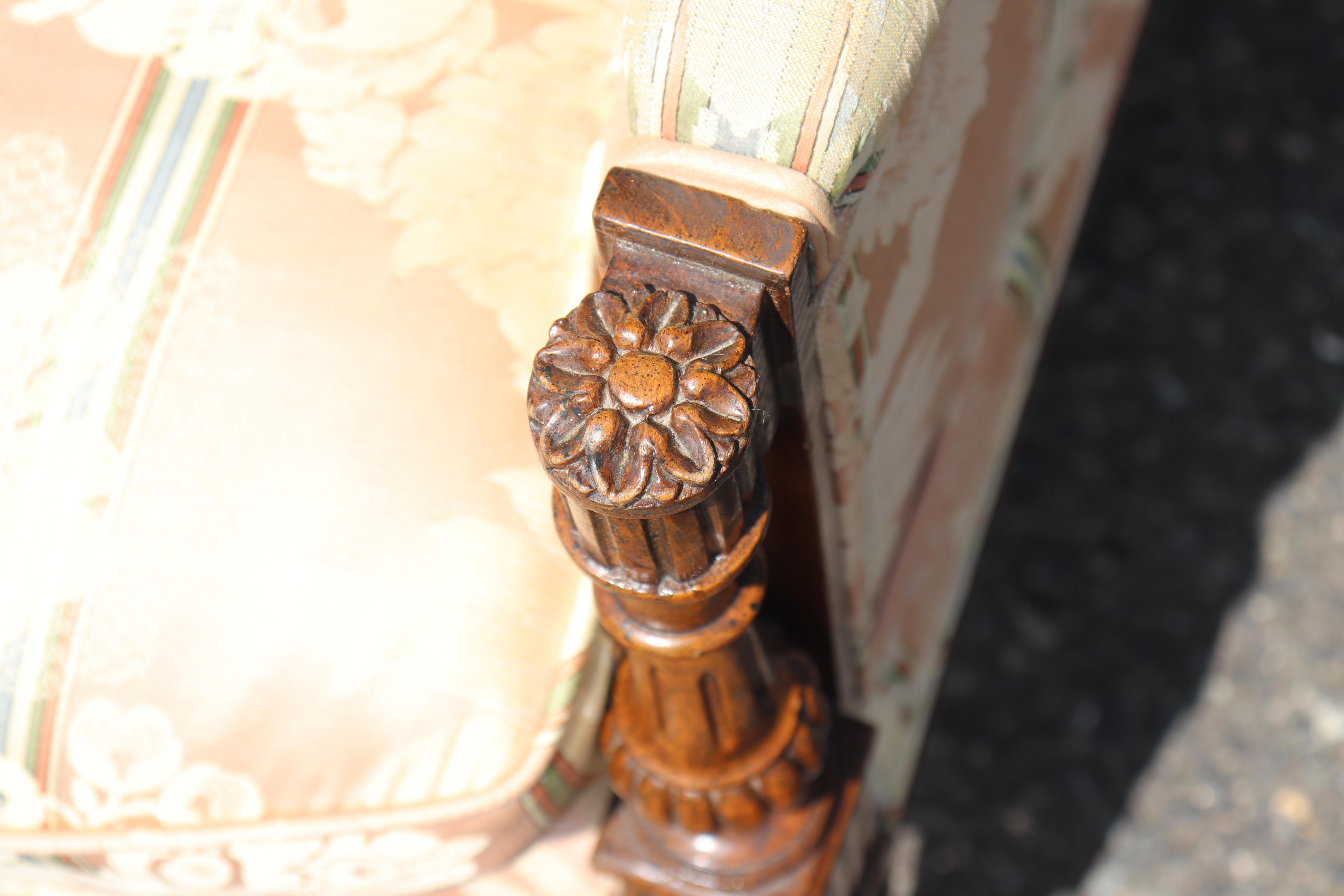 ChatGPT said:
Add timeless elegance to your home with this antique French Louis XVI sofa, a refined example of 19th to early 20th-century neoclassical design. This exquisite piece features a carved hardwood frame with delicate fluting, tapered legs,