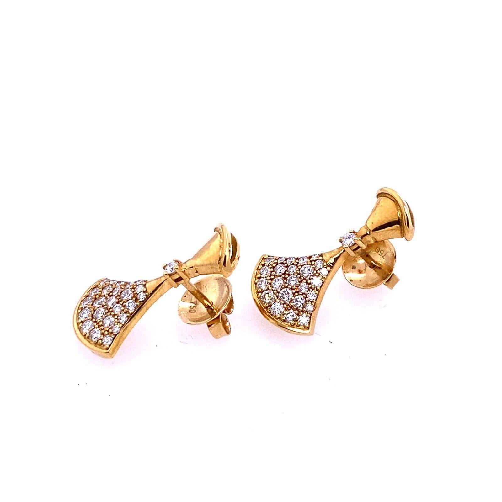 Modern Fine Quality Fan Shape Diamond Earrings in 18ct Yellow Gold For Sale