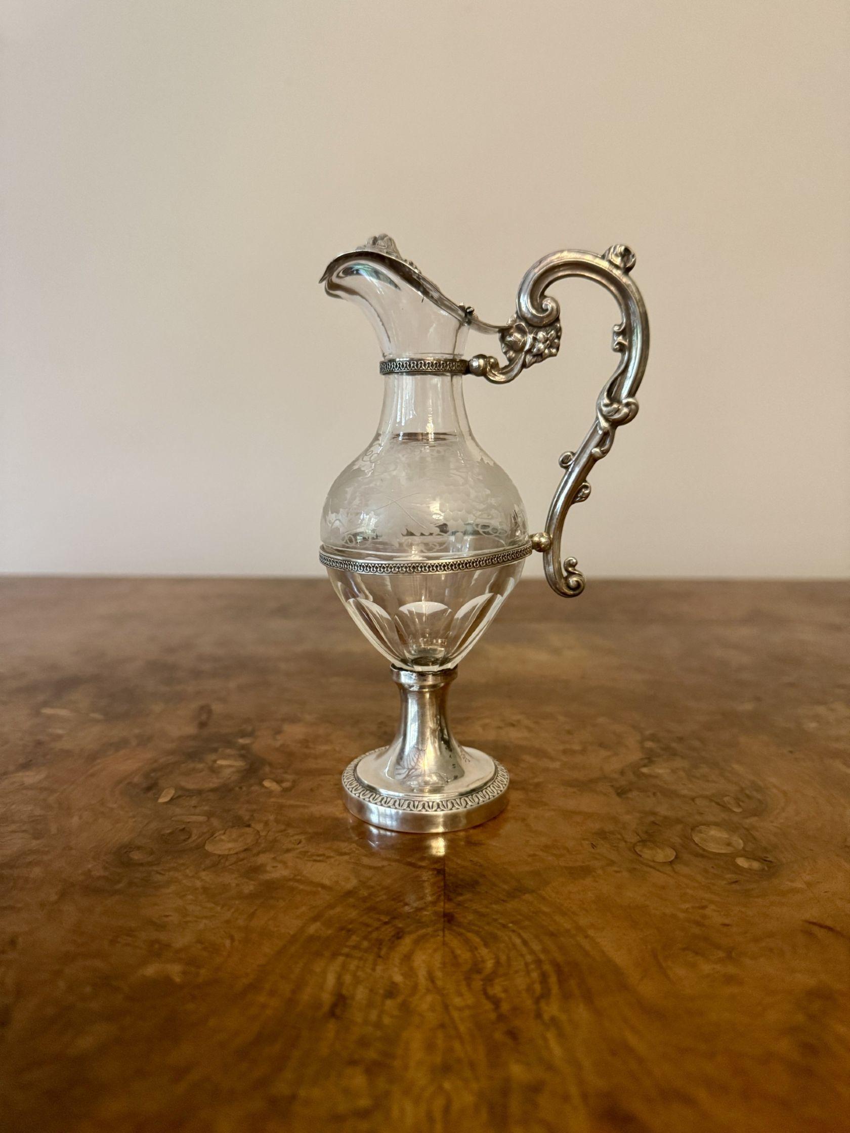 XIXe siècle Aiguière en verre et en argent du 19e siècle, ancienne et française, de belle qualité en vente