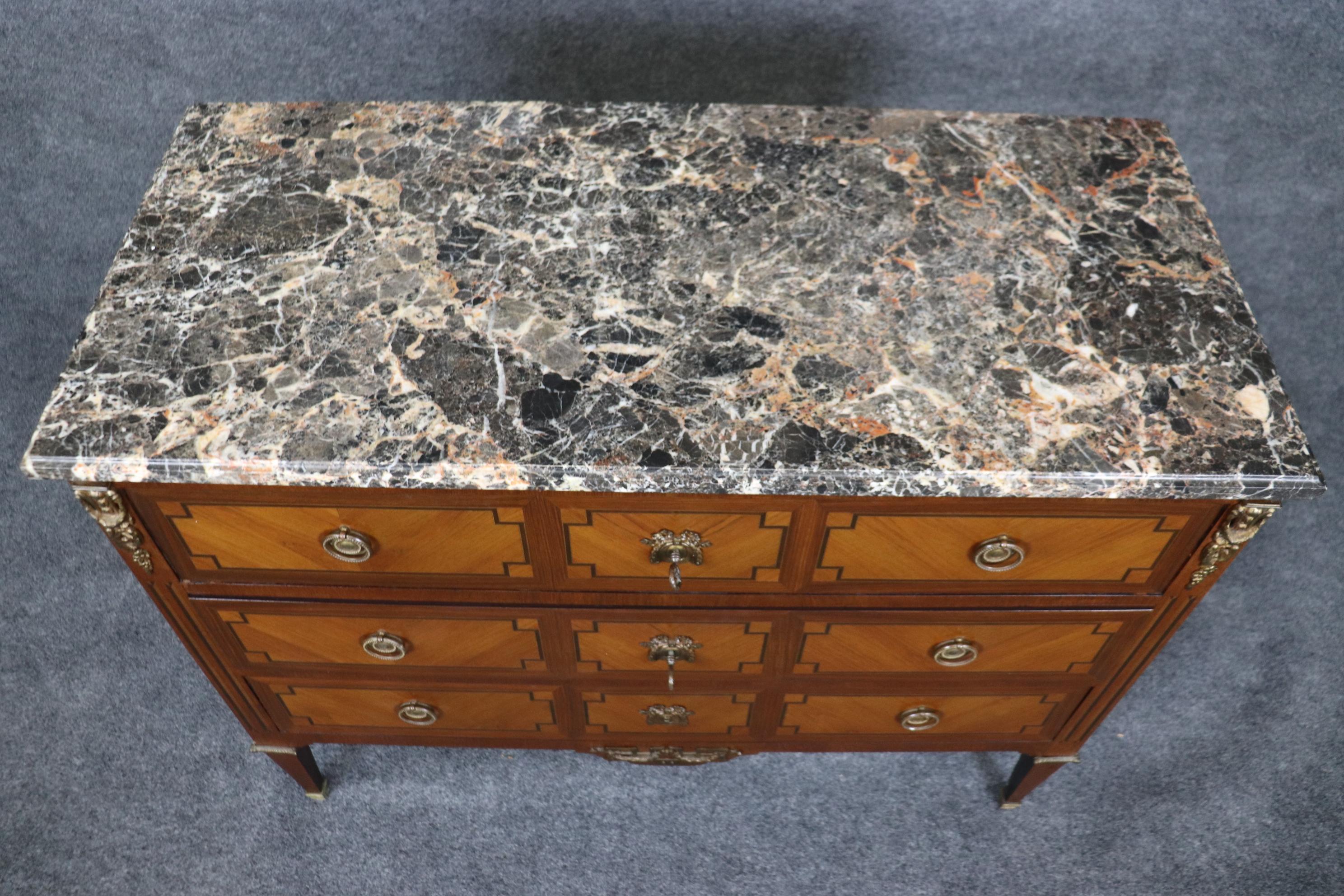 Fine Quality French Bronze Mounted Marble Top Three Drawer Commode Dresser In Good Condition For Sale In Swedesboro, NJ