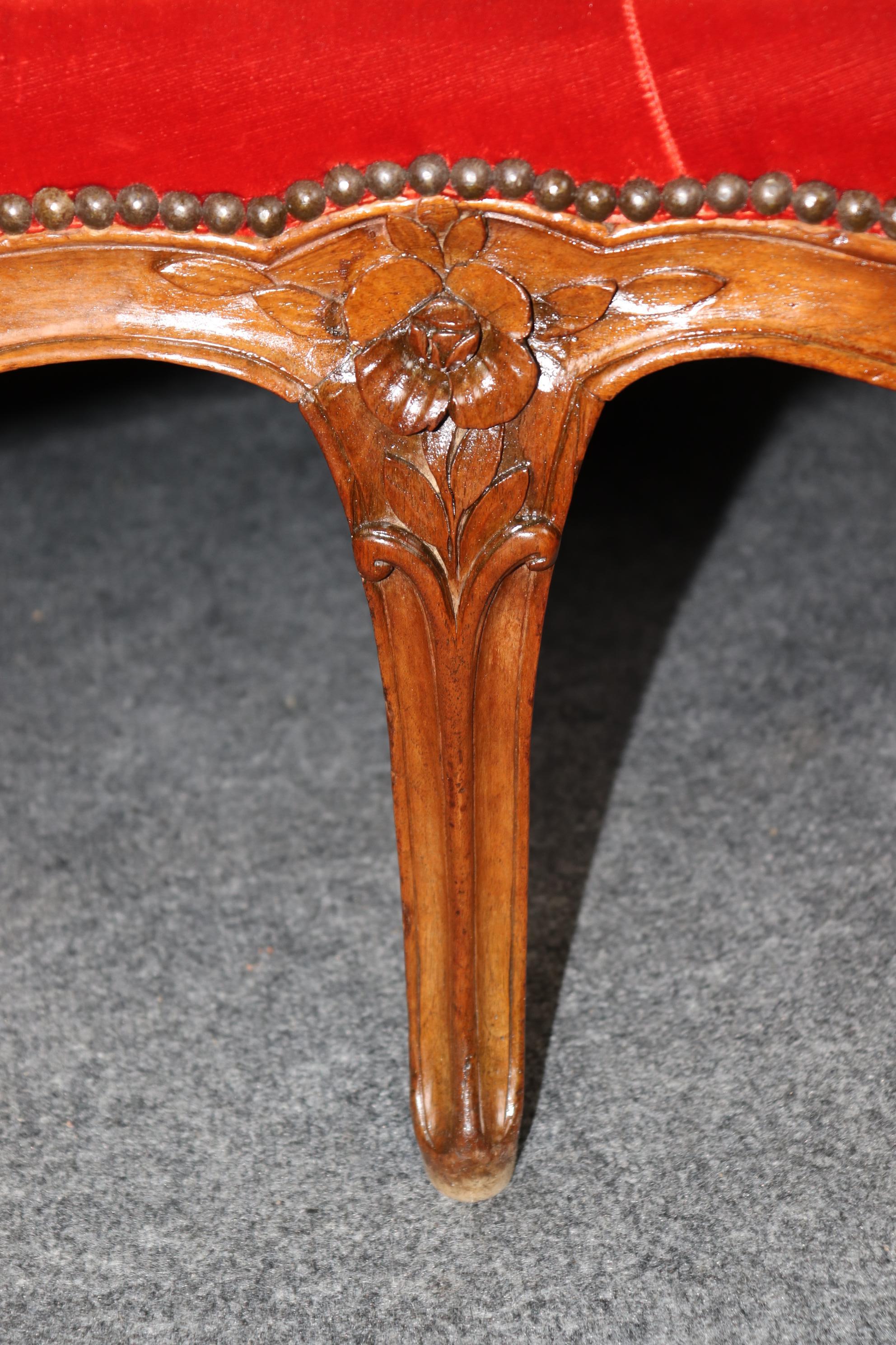 Fine Quality French Carved Walnut Louis XV Style 1840s era with Flowers 2