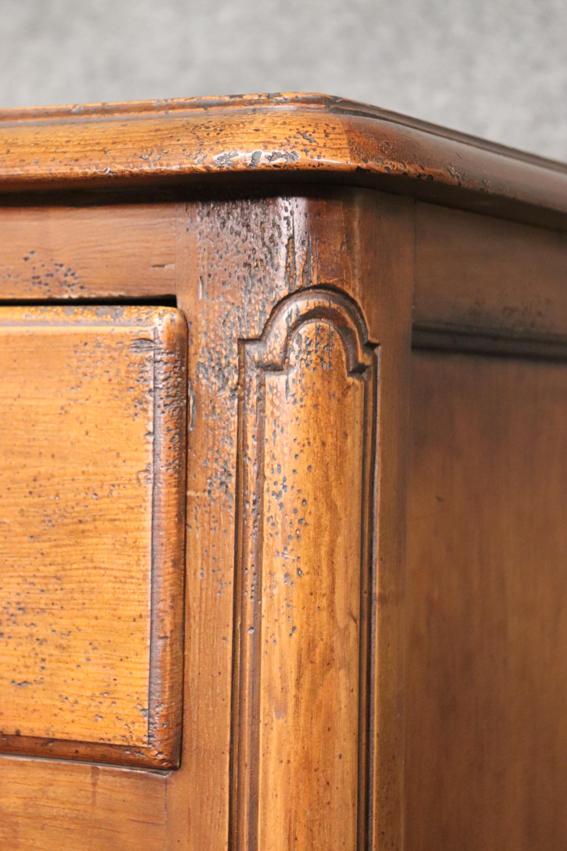 Fine Quality French Louis XV Provincial Walnut Commode Dresser 8