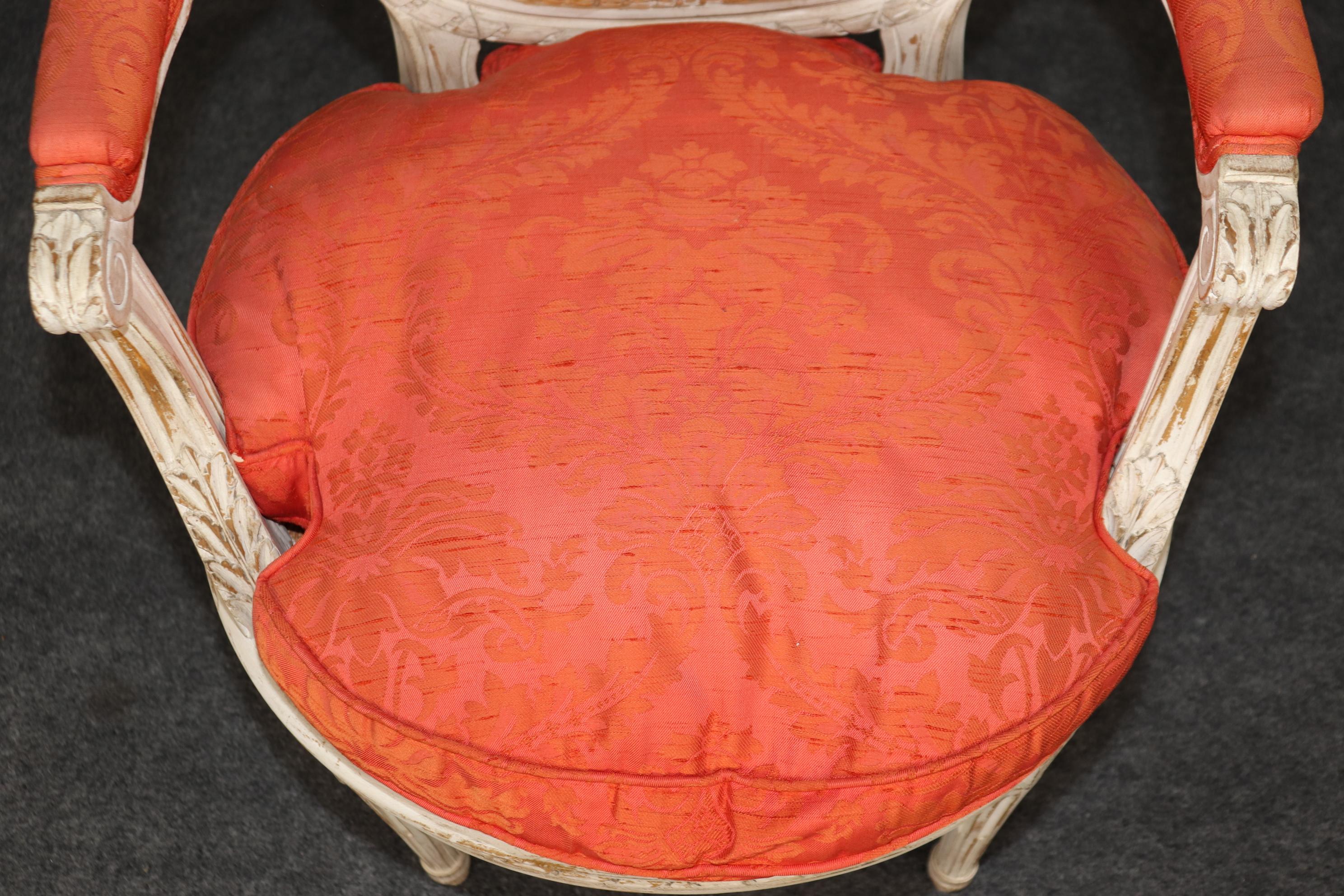 Fauteuil en rotin de style Louis XVI, peint et patiné, Circa 1950 en vente 6