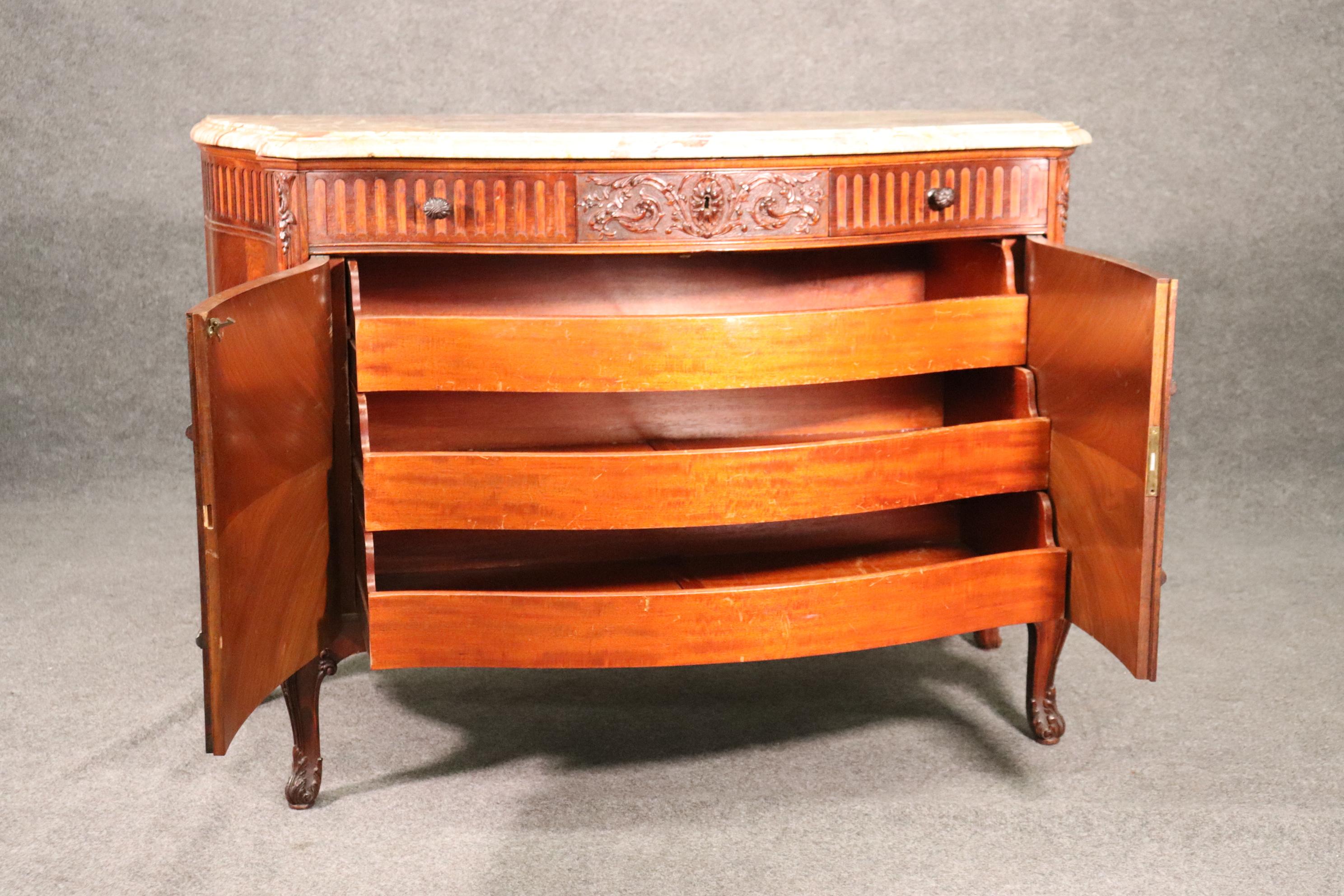 Early 20th Century Fine Quality French Marble Top Inlaid Louis XV Commode Buffet Server, C1920s