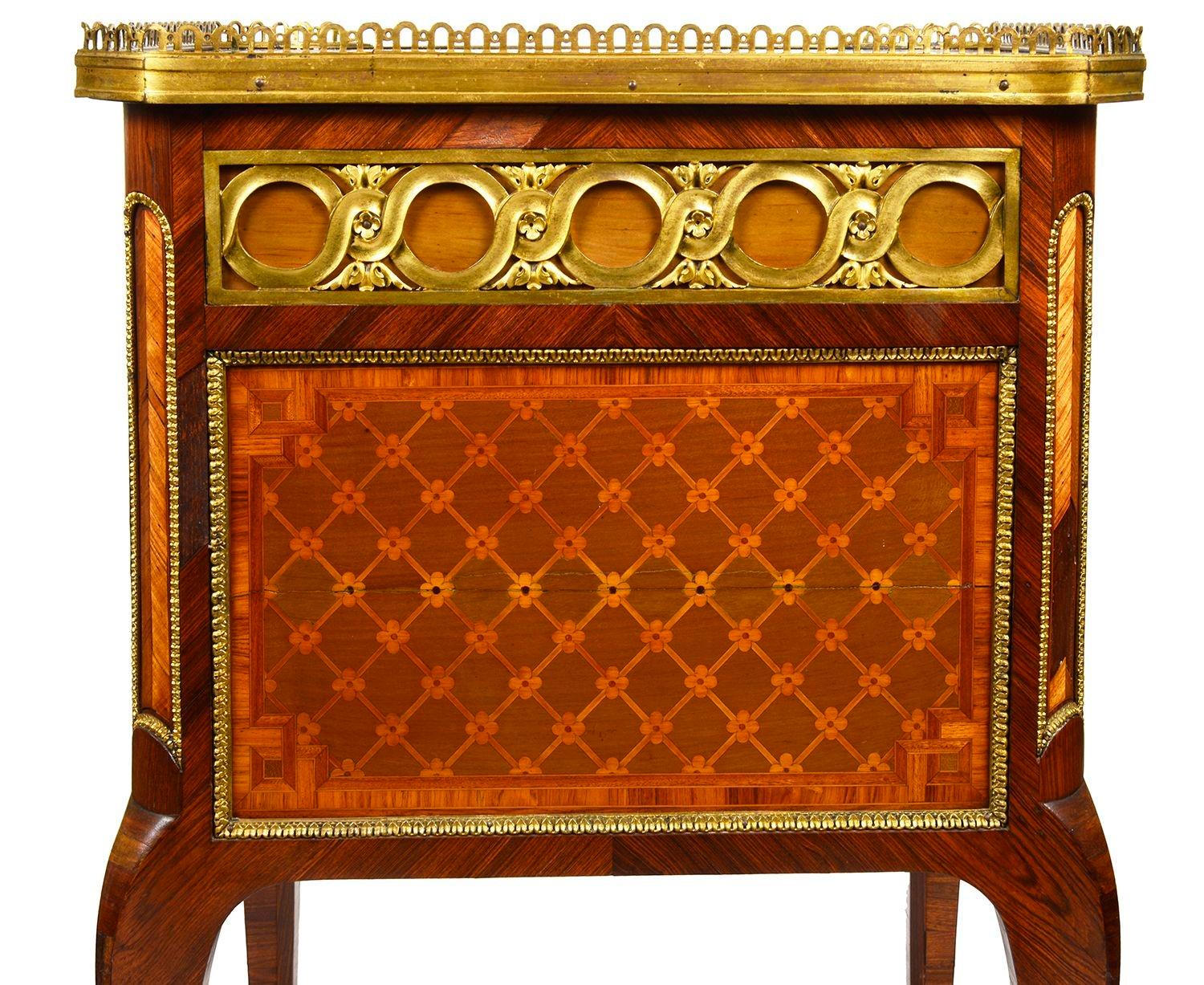 Mogano Tavolino in parquet francese di alta qualità, circa 1890 in vendita