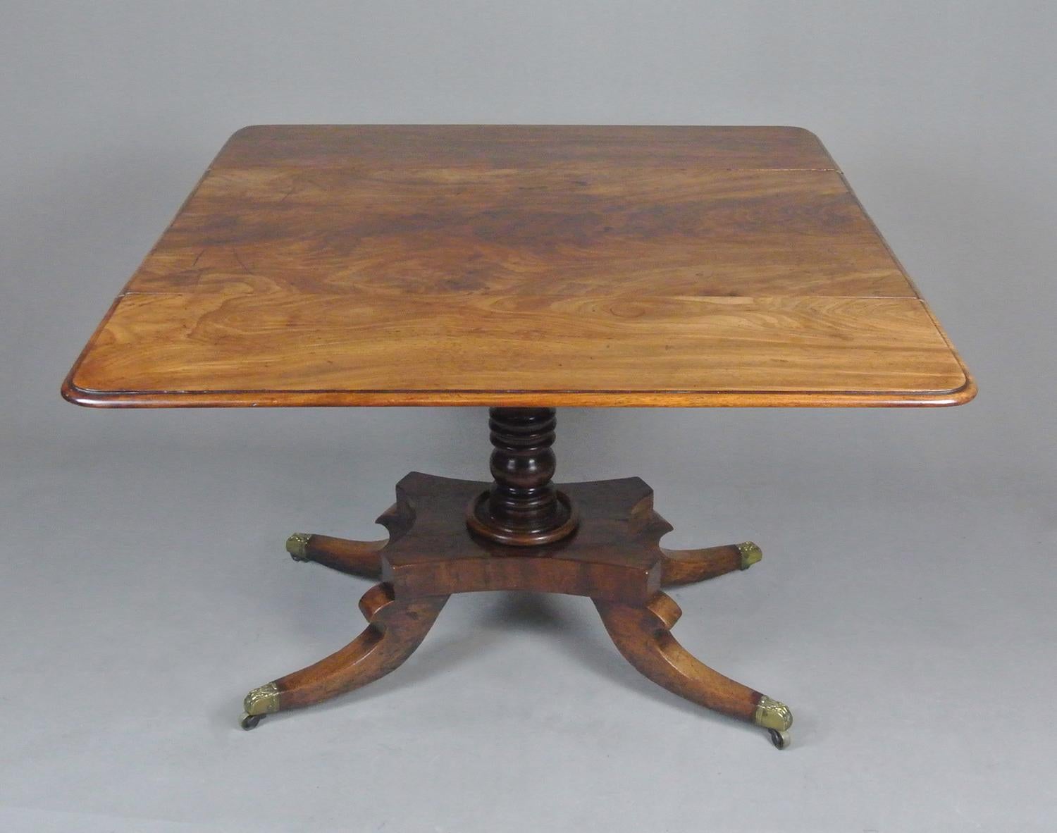 18th Century and Earlier Fine Quality George III Cuban Mahogany Pembroke Table, C. 1770 For Sale