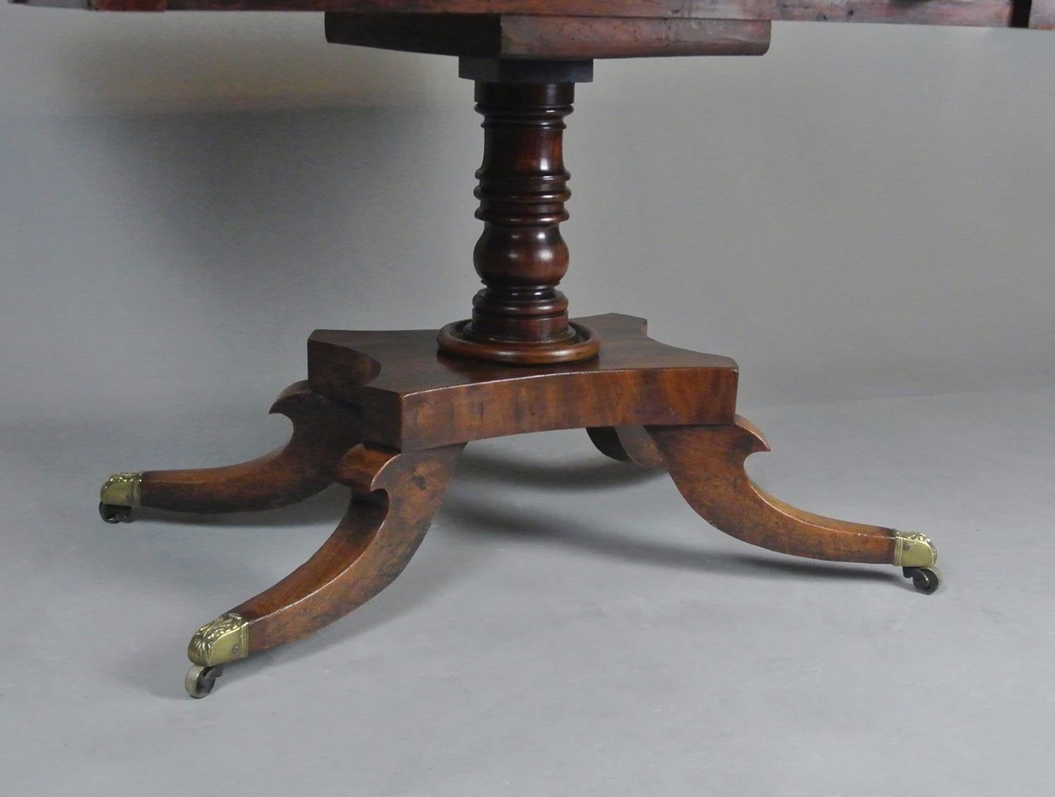 Fine Quality George III Cuban Mahogany Pembroke Table, C. 1770 For Sale 1