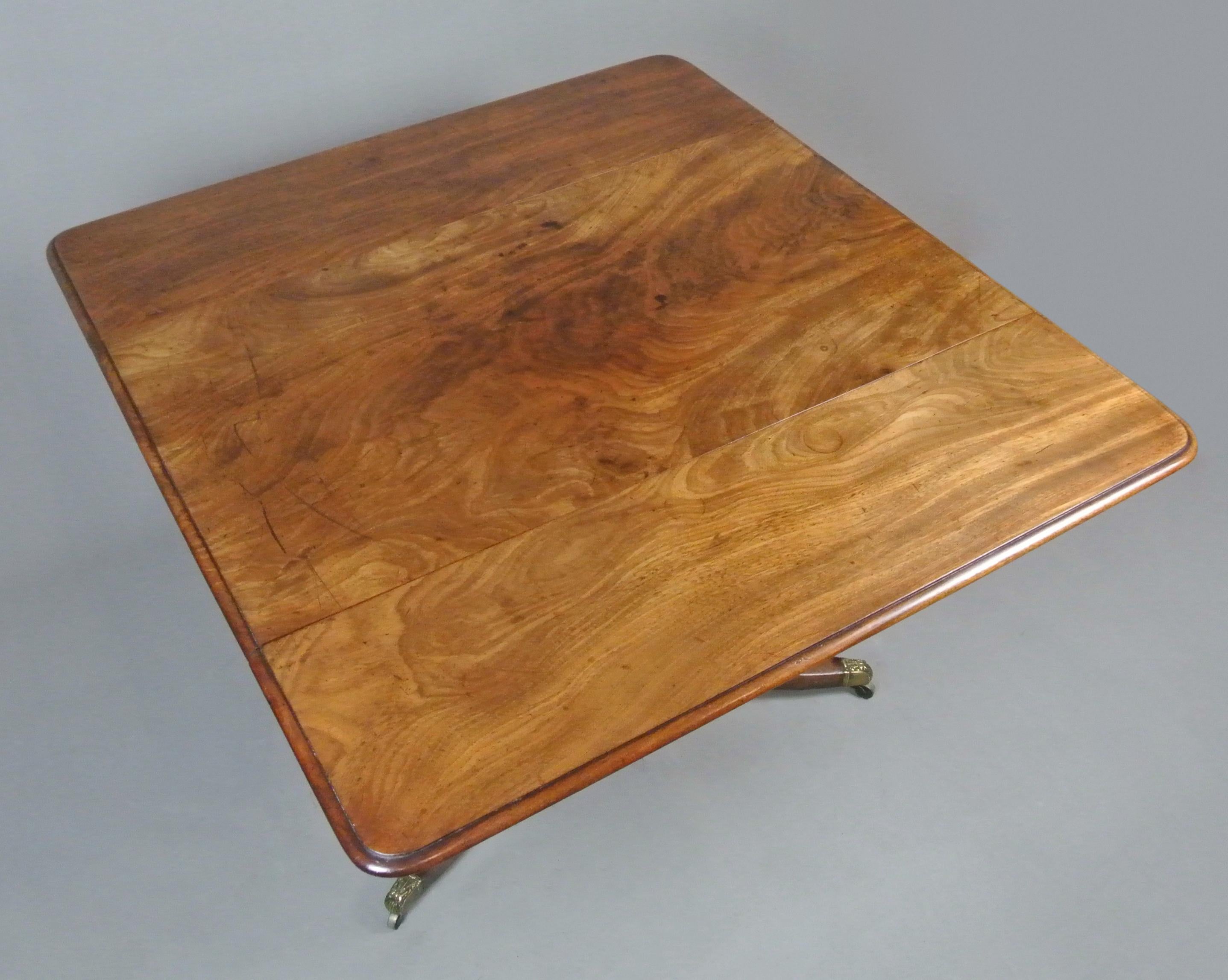 Fine Quality George III Cuban Mahogany Pembroke Table, C. 1770 For Sale 3