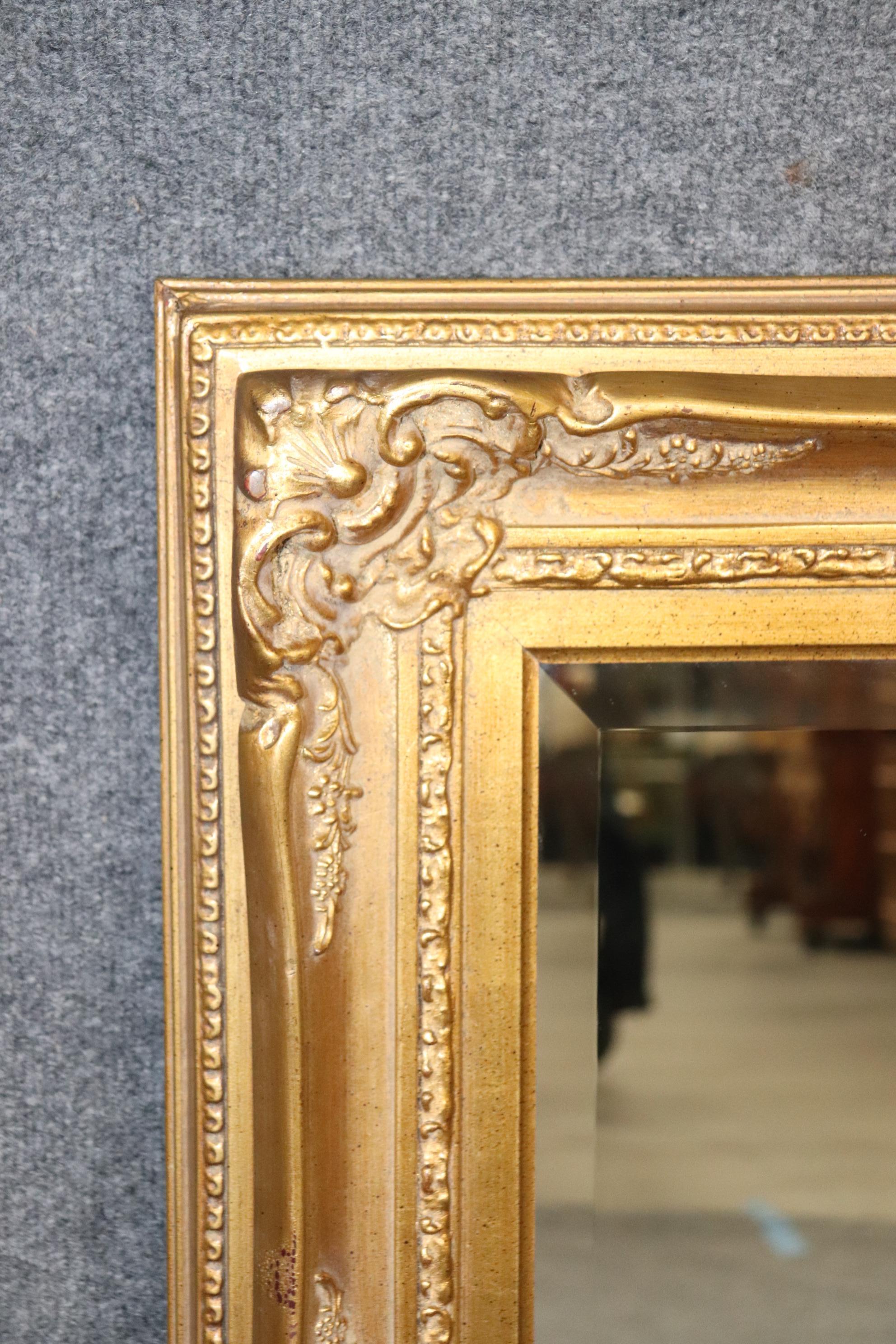 Feine Qualität vergoldet geschnitzt Gesso viktorianischen Stil Spiegel CIRCA 1960 (Englisch) im Angebot