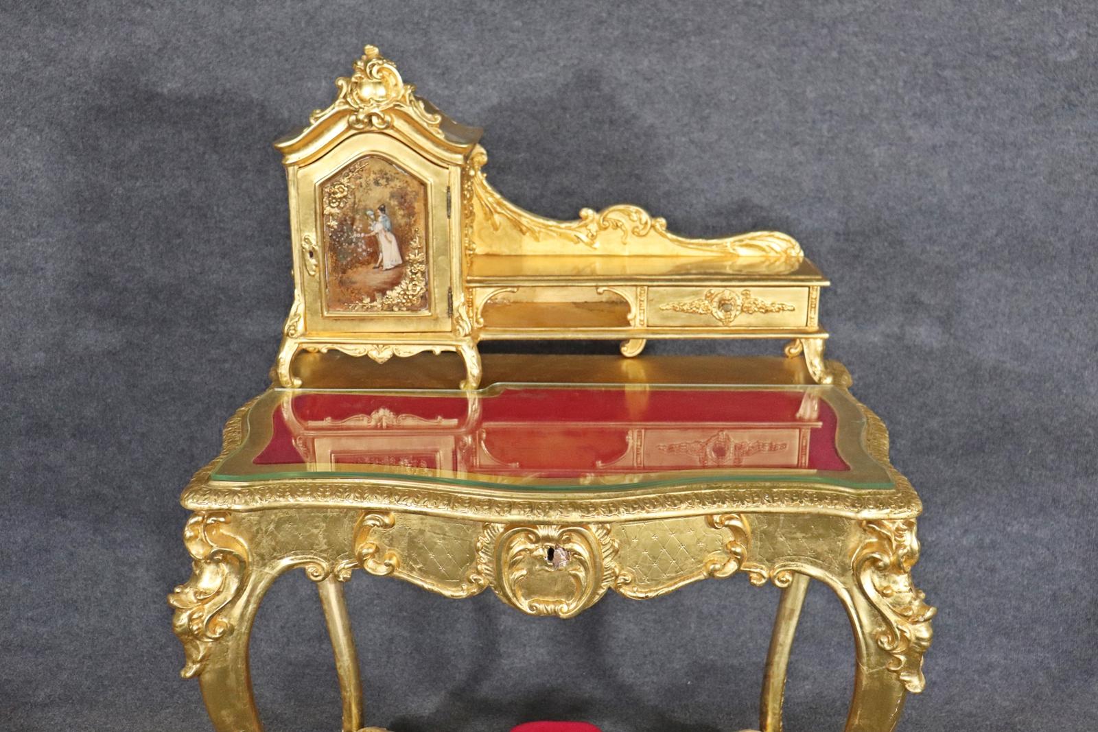 Fine Quality Gilded French Louis XV Writing Desk Table with Glass Top In Good Condition In Swedesboro, NJ