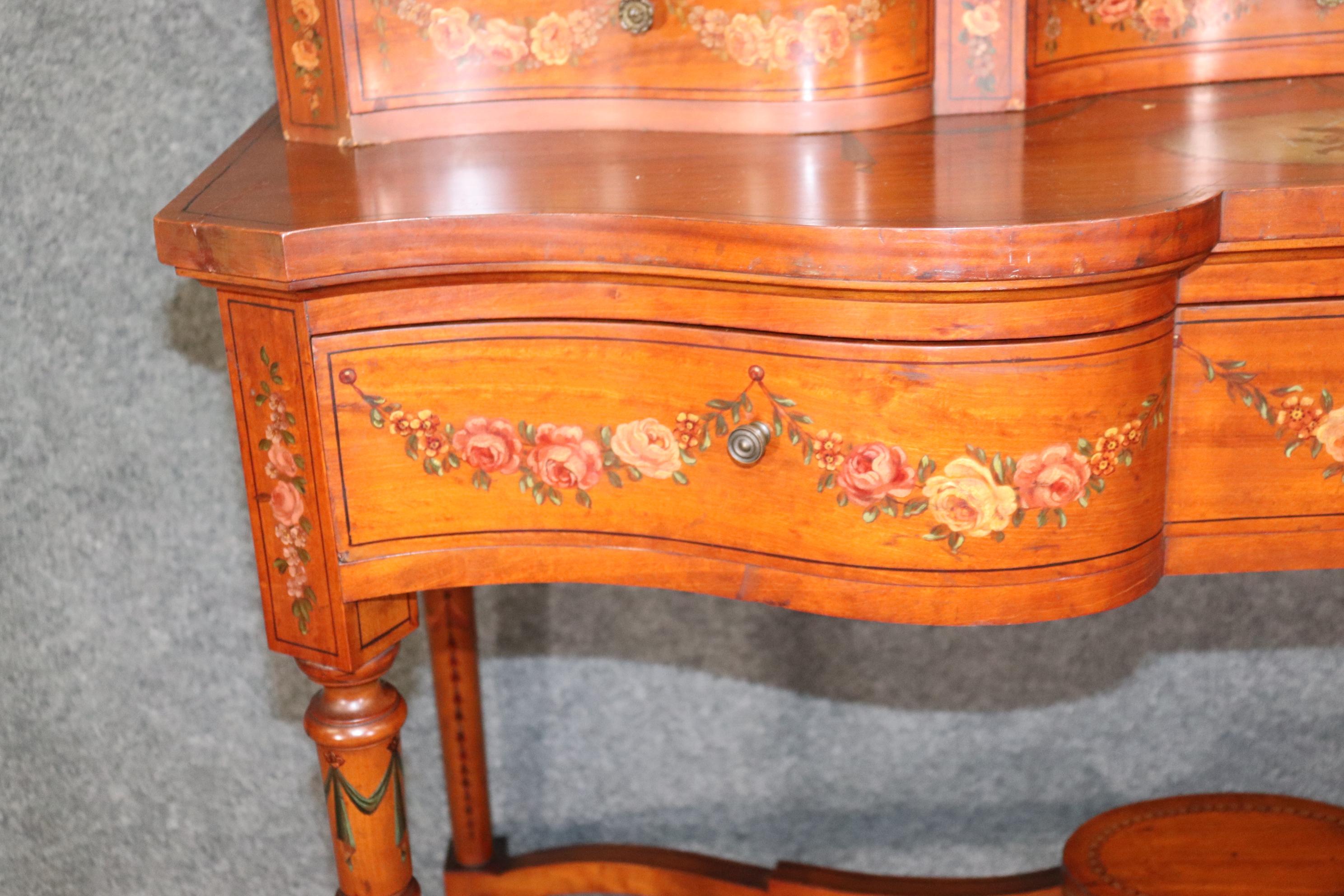 Fine Quality Gillow & Co Satinwood Paint Decorated Ladies Vanity Circa 1890s For Sale 11