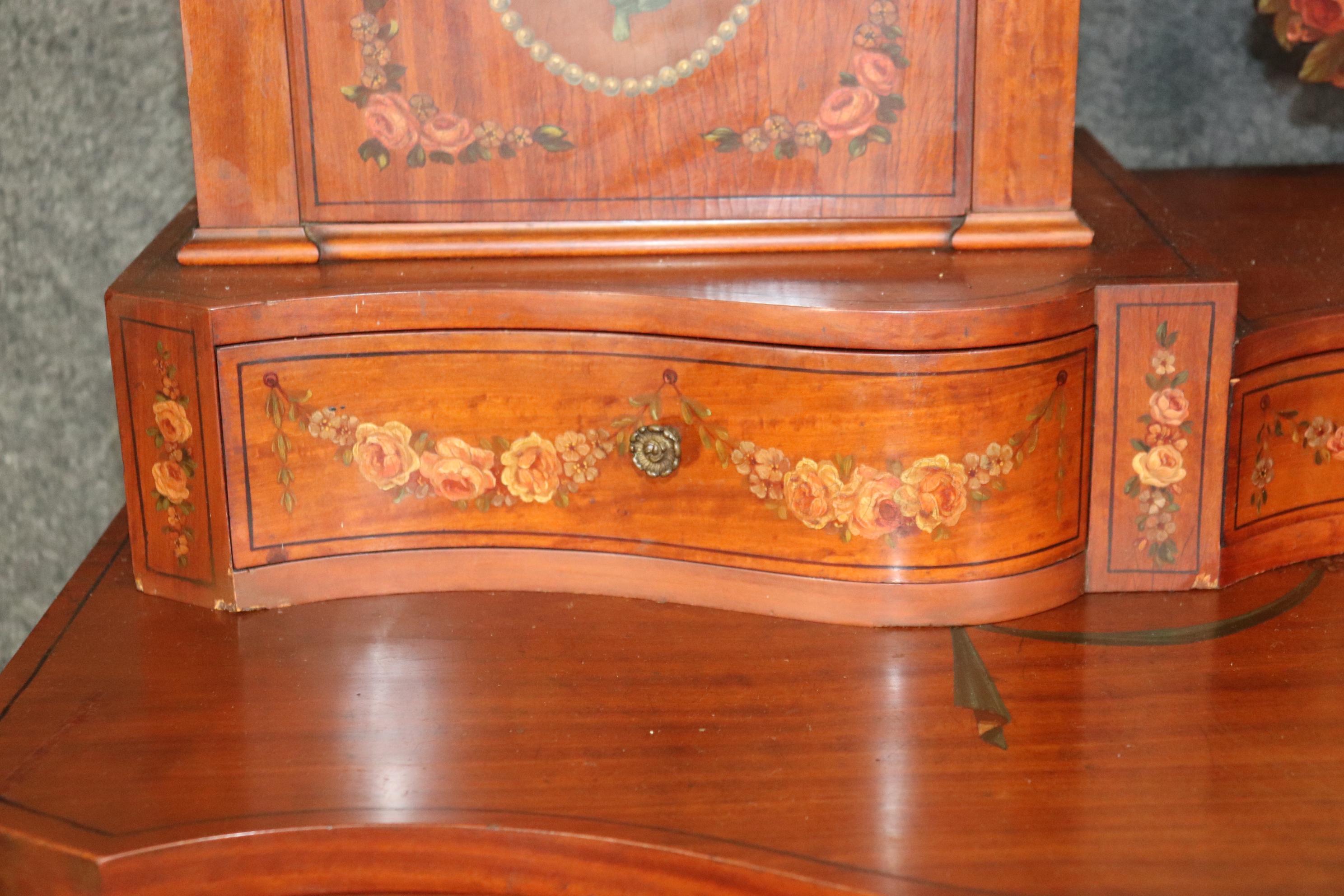 Fine Quality Gillow & Co Satinwood Paint Decorated Ladies Vanity Circa 1890s For Sale 14