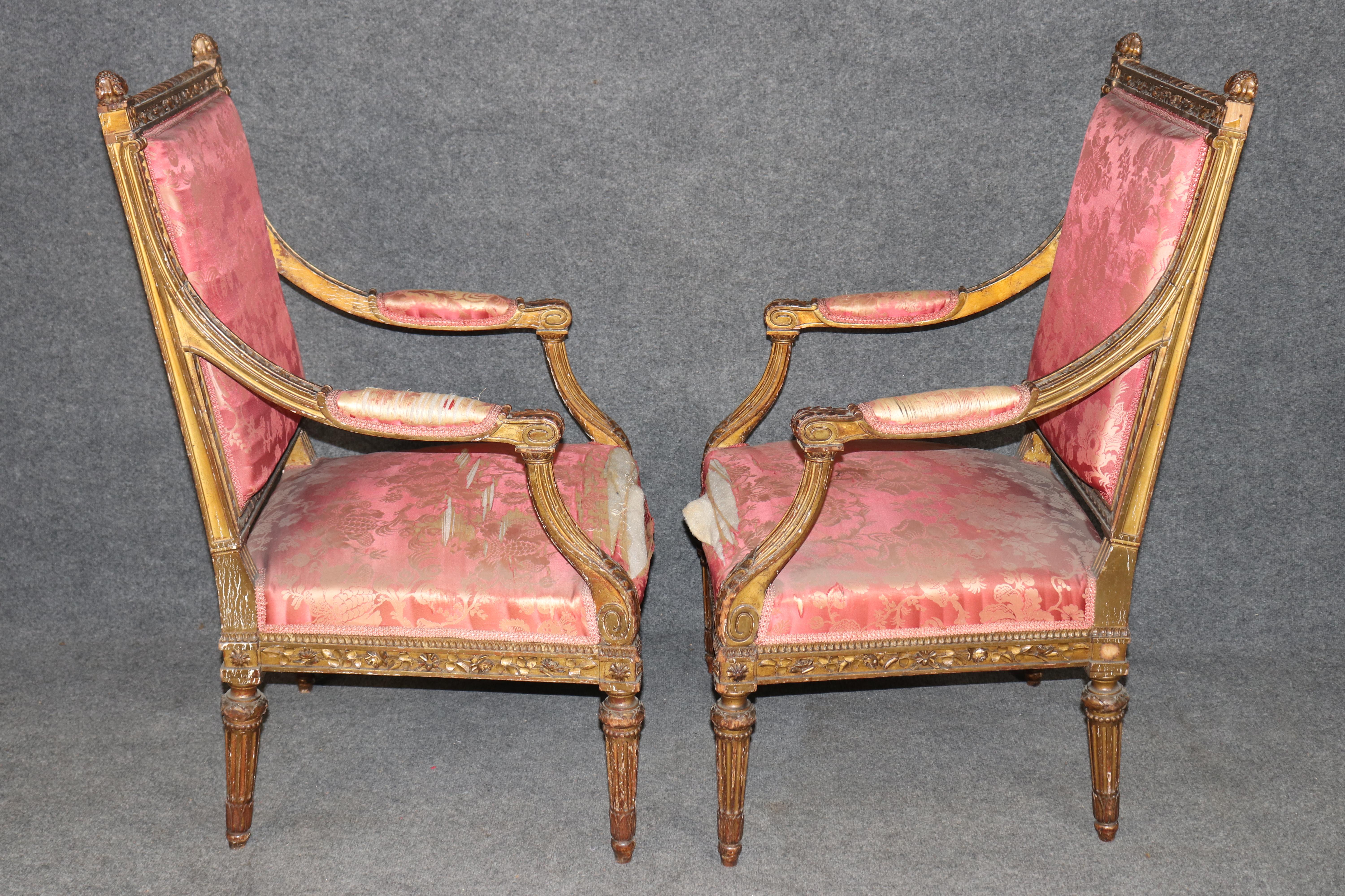 Fine XIX secolo Coppia di poltrone in legno dorato di alta qualità di Antique French Louis XVI in vendita