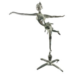 Fine quality glass sculptural ballerina by Bimini