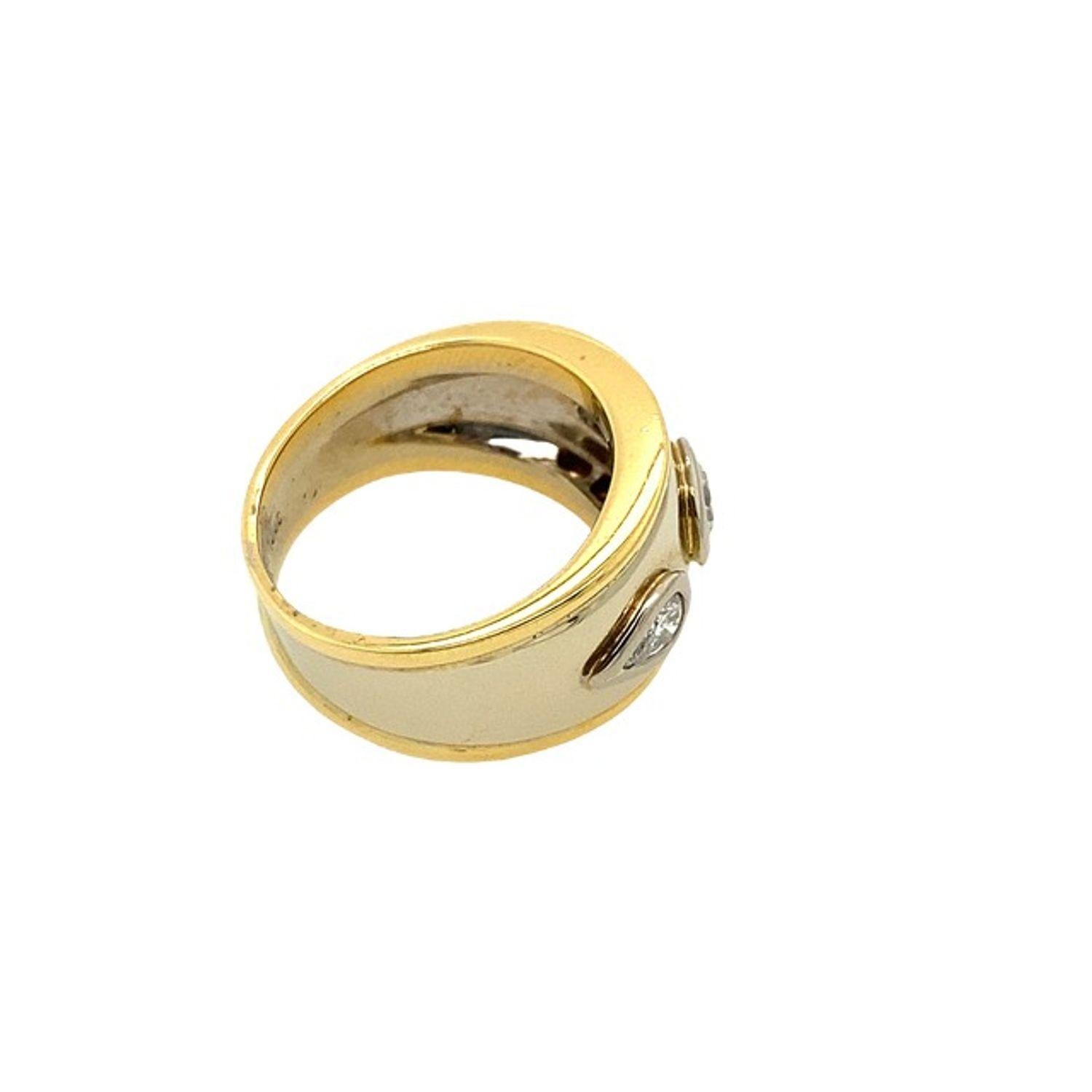 Fine Quality Gold 3 Stone 0.60ct G VS Diamond Ring in 18ct Yellow & White In Excellent Condition In London, GB