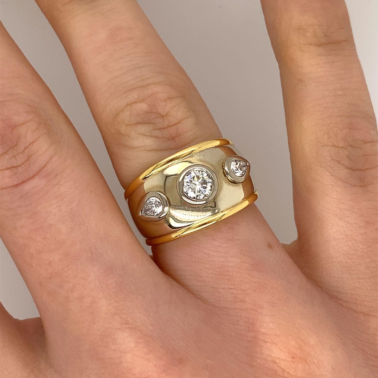 Women's Fine Quality Gold 3 Stone 0.60ct G VS Diamond Ring in 18ct Yellow & White