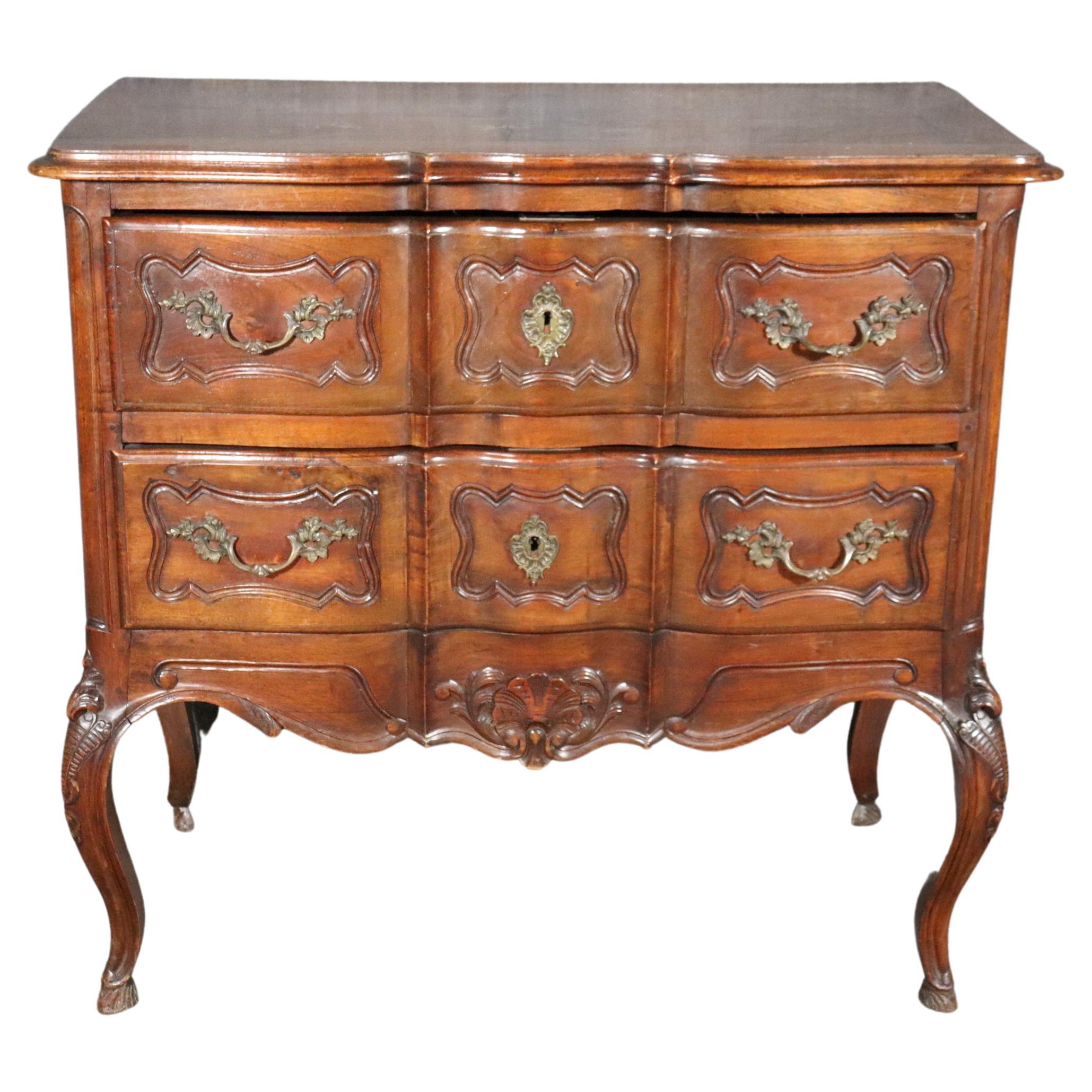 Fine Quality Handmade Carved Walnut French Louis XV Commode, circa 1920 For Sale