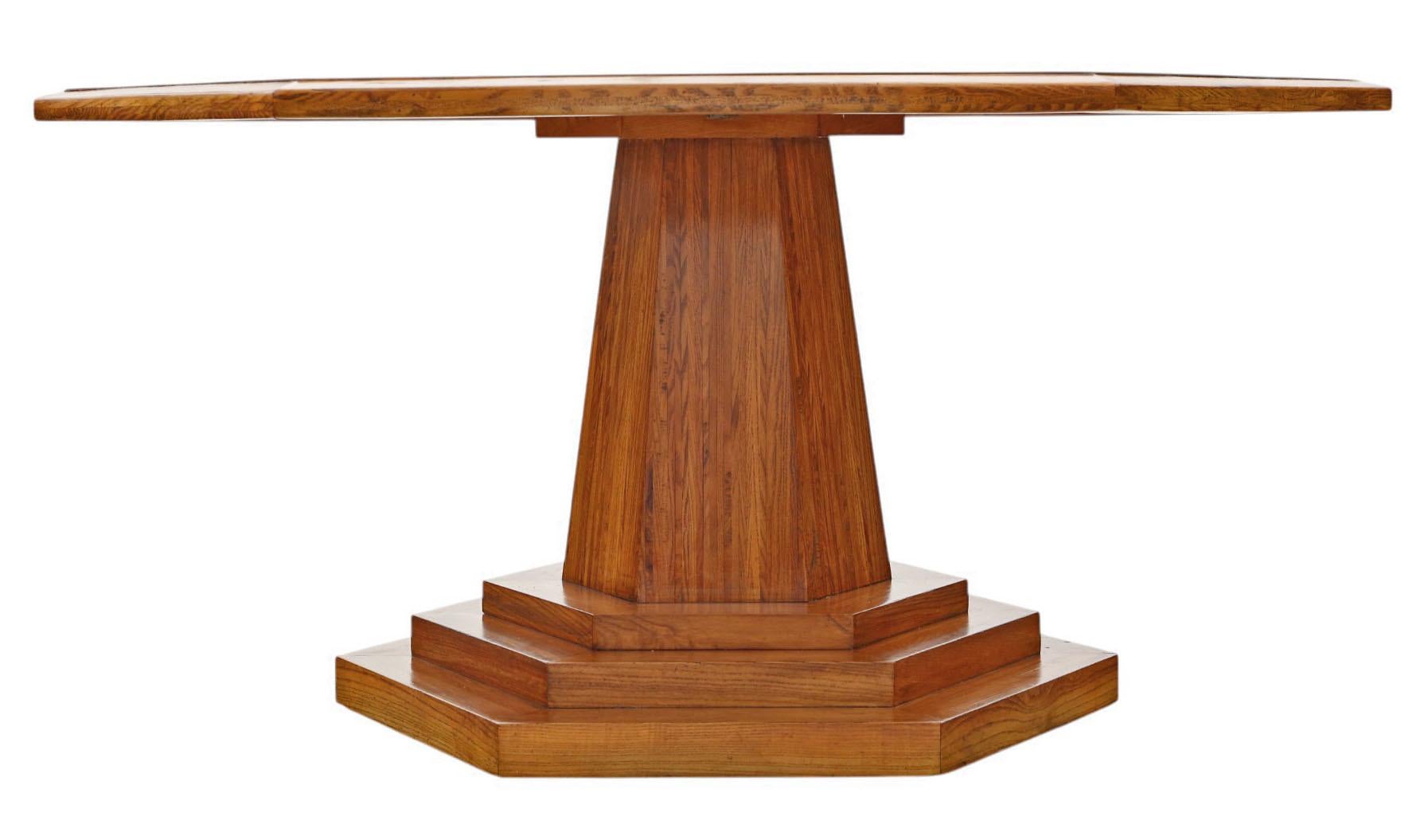 Fine Quality Hexagonal Parquetry Centre Dining Table Large Statement Piece In Good Condition For Sale In Wisbech, Cambridgeshire