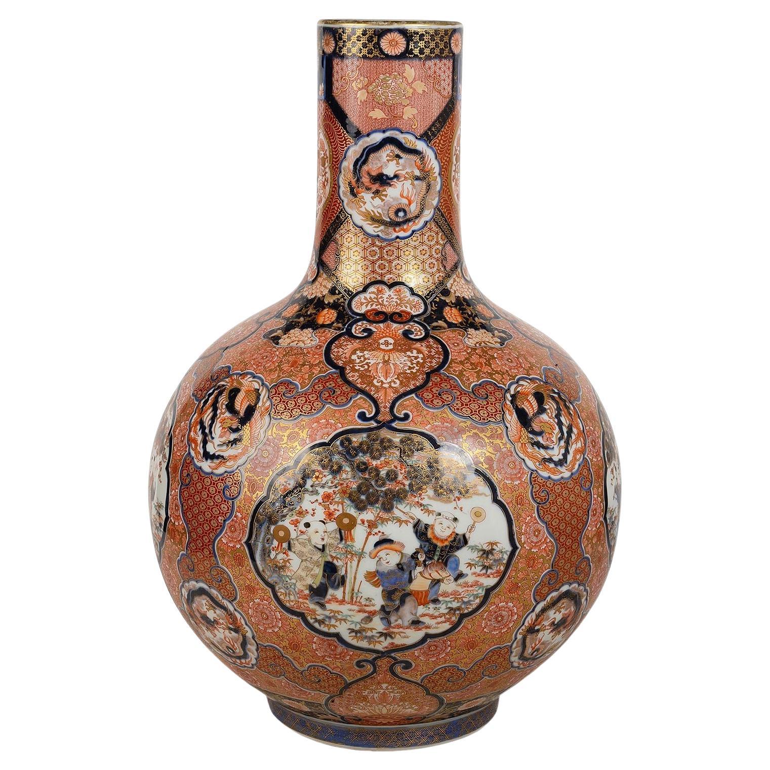 Vase japonais Imari de qualité supérieure, période Meiji