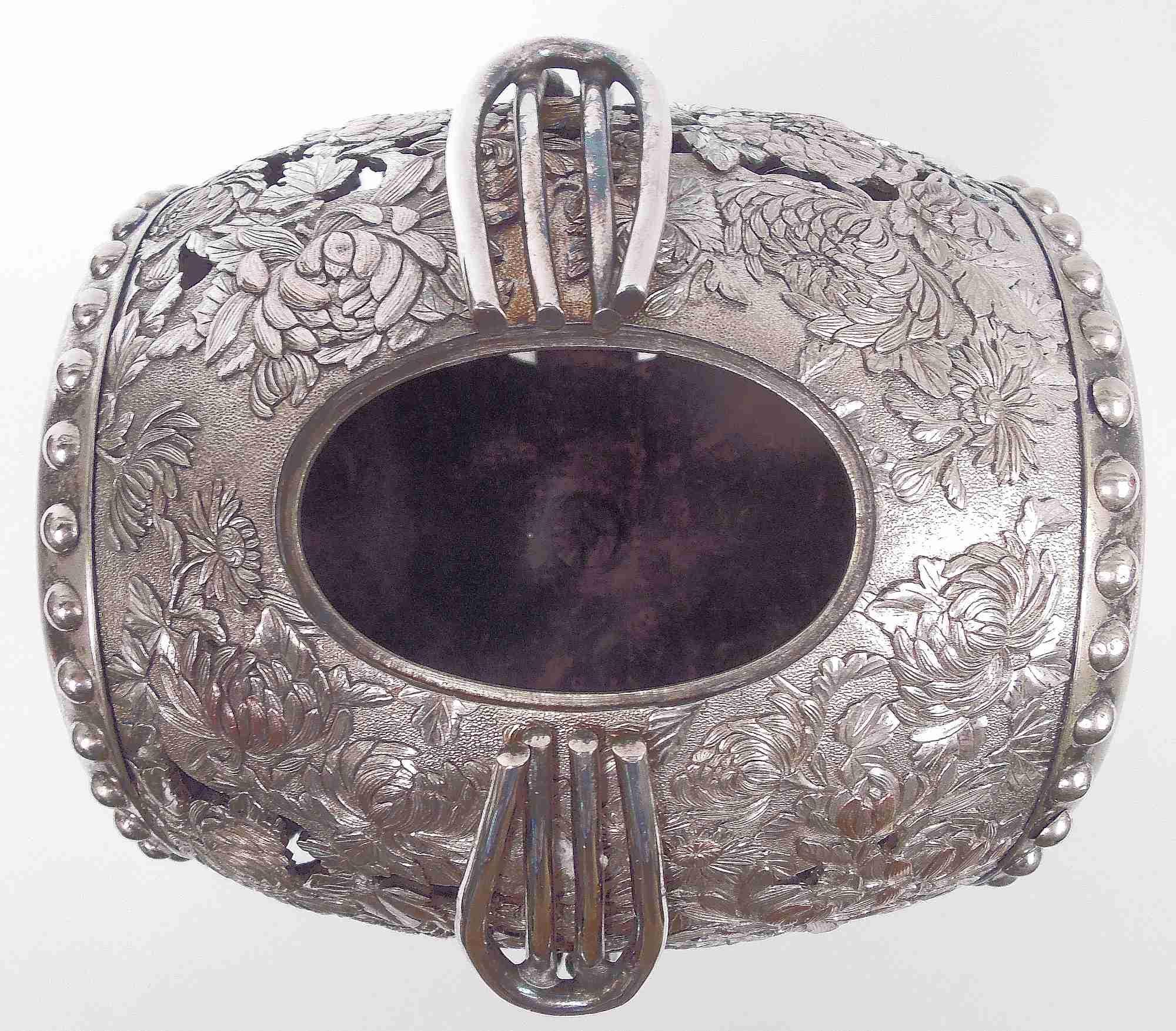 Fine Quality Japanese Meiji Chrysanthemum Silver Incense Burner For Sale 3