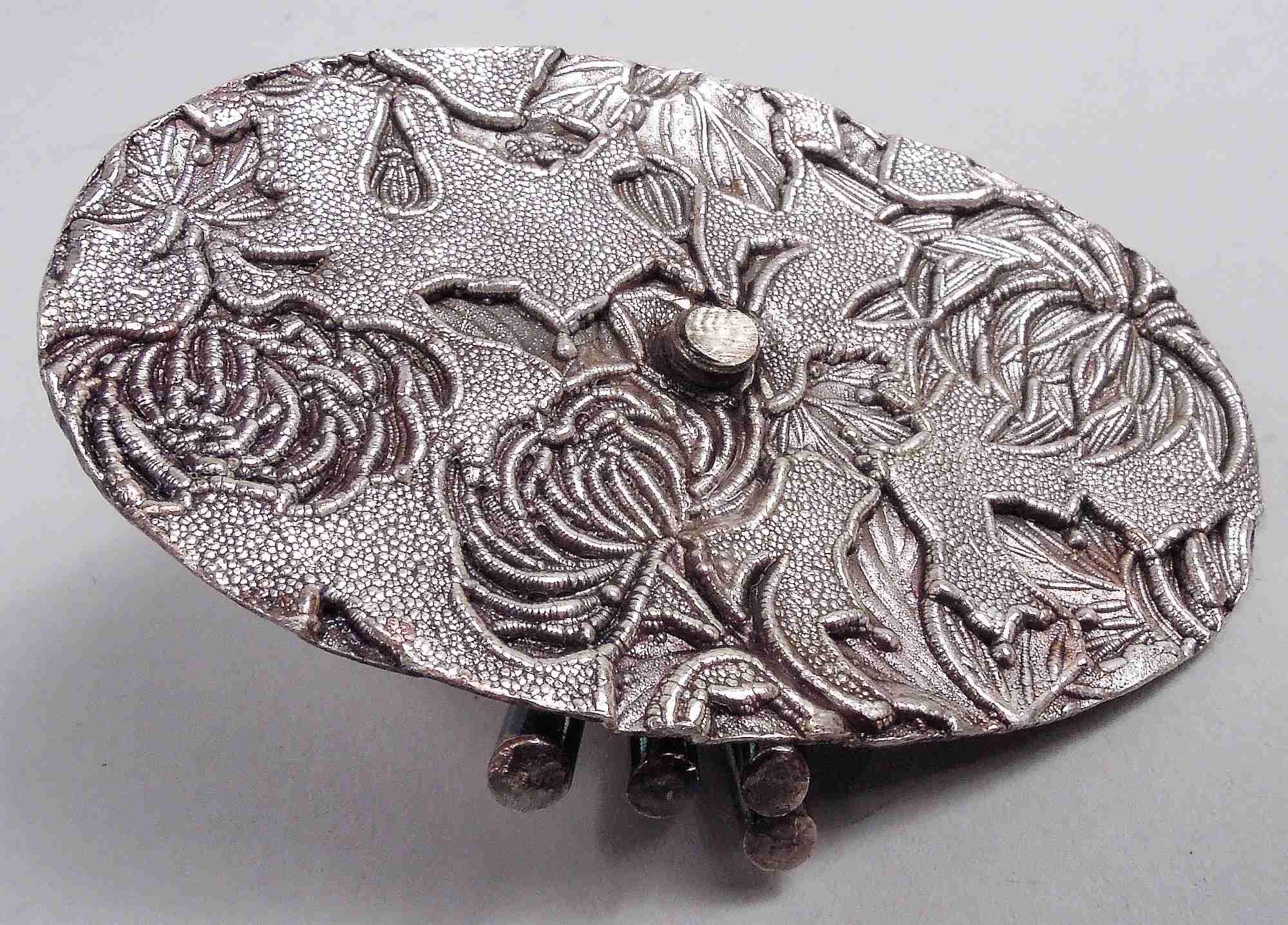 Quemador de Incienso de Plata Crisantemo Japonés Meiji de Gran Calidad en venta 4