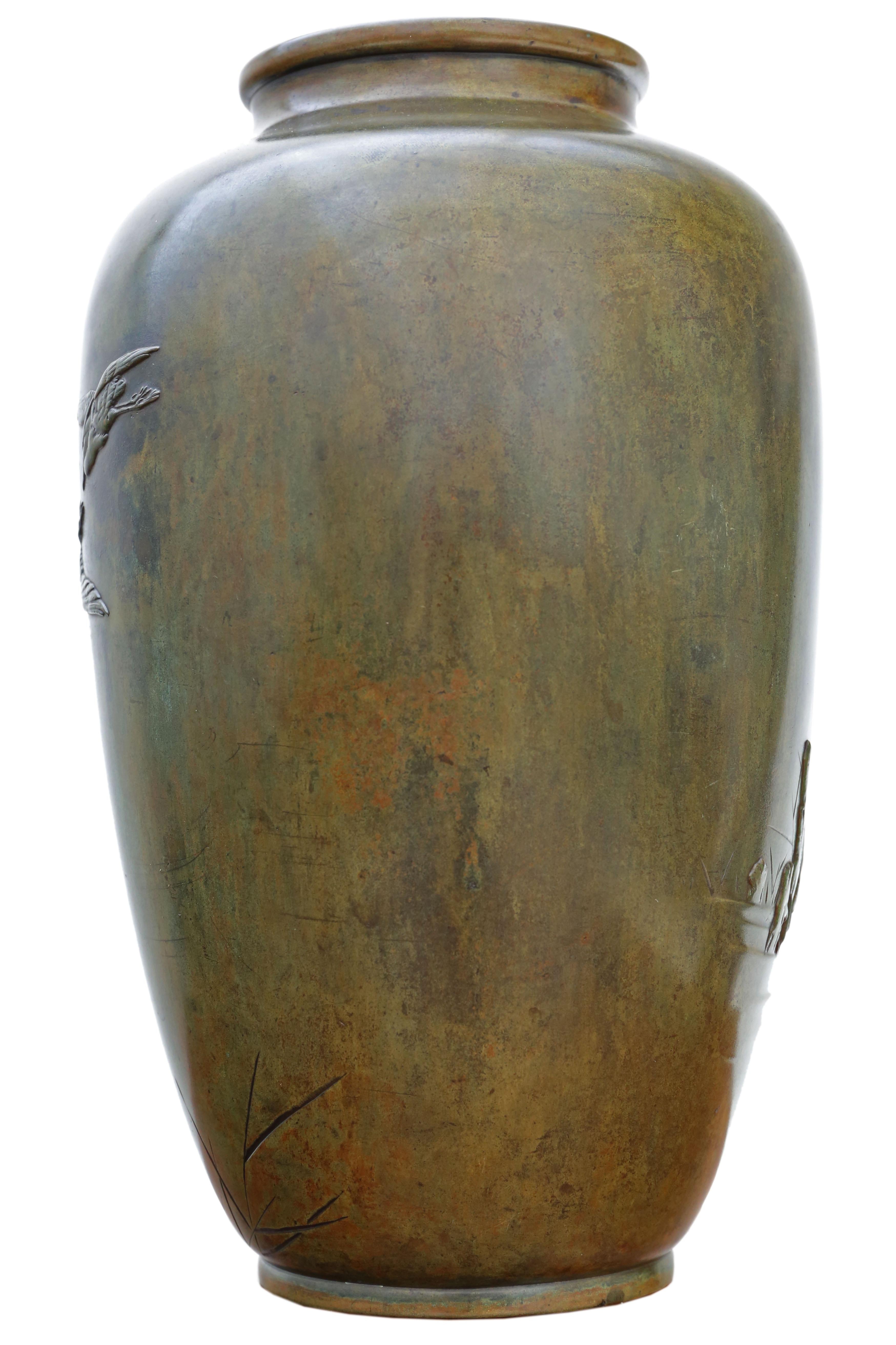 Fine Quality Japanese Meiji Period Bronze Vase - Antique, c.1915 In Good Condition For Sale In Wisbech, Cambridgeshire