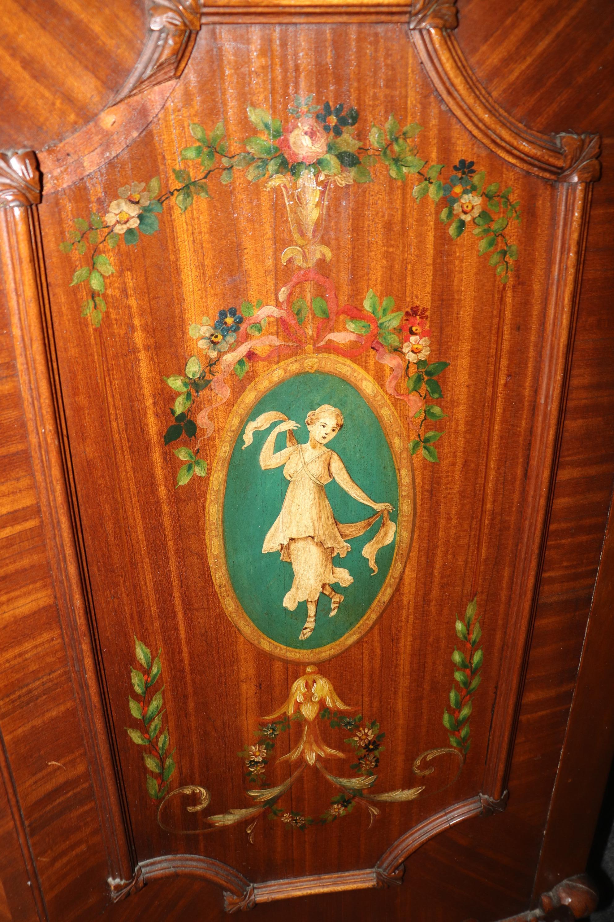 Commode en bois de roi de belle qualité, style Louis XV, en Vernis Martin en vente 6