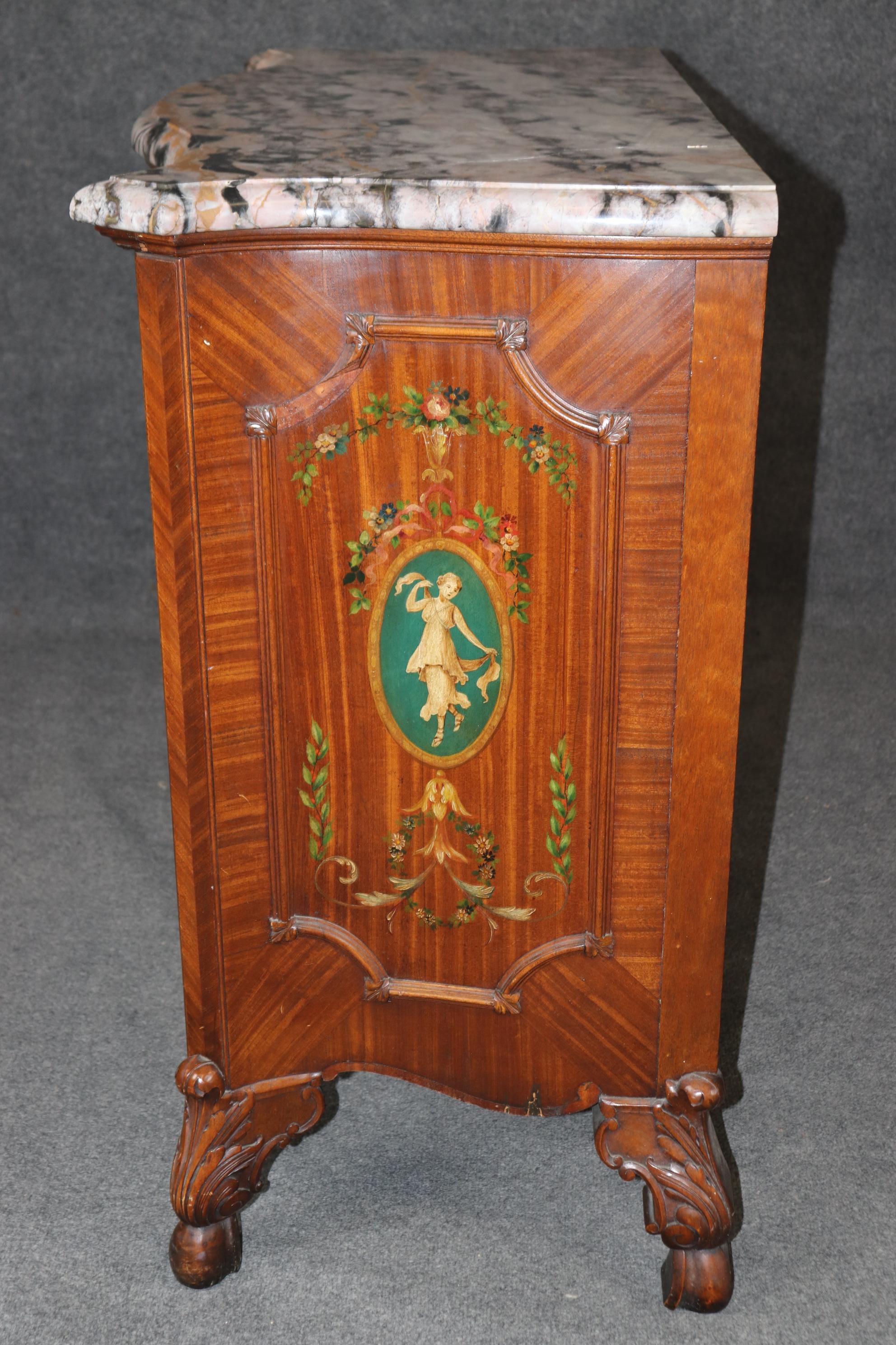 Marbre Commode en bois de roi de belle qualité, style Louis XV, en Vernis Martin en vente